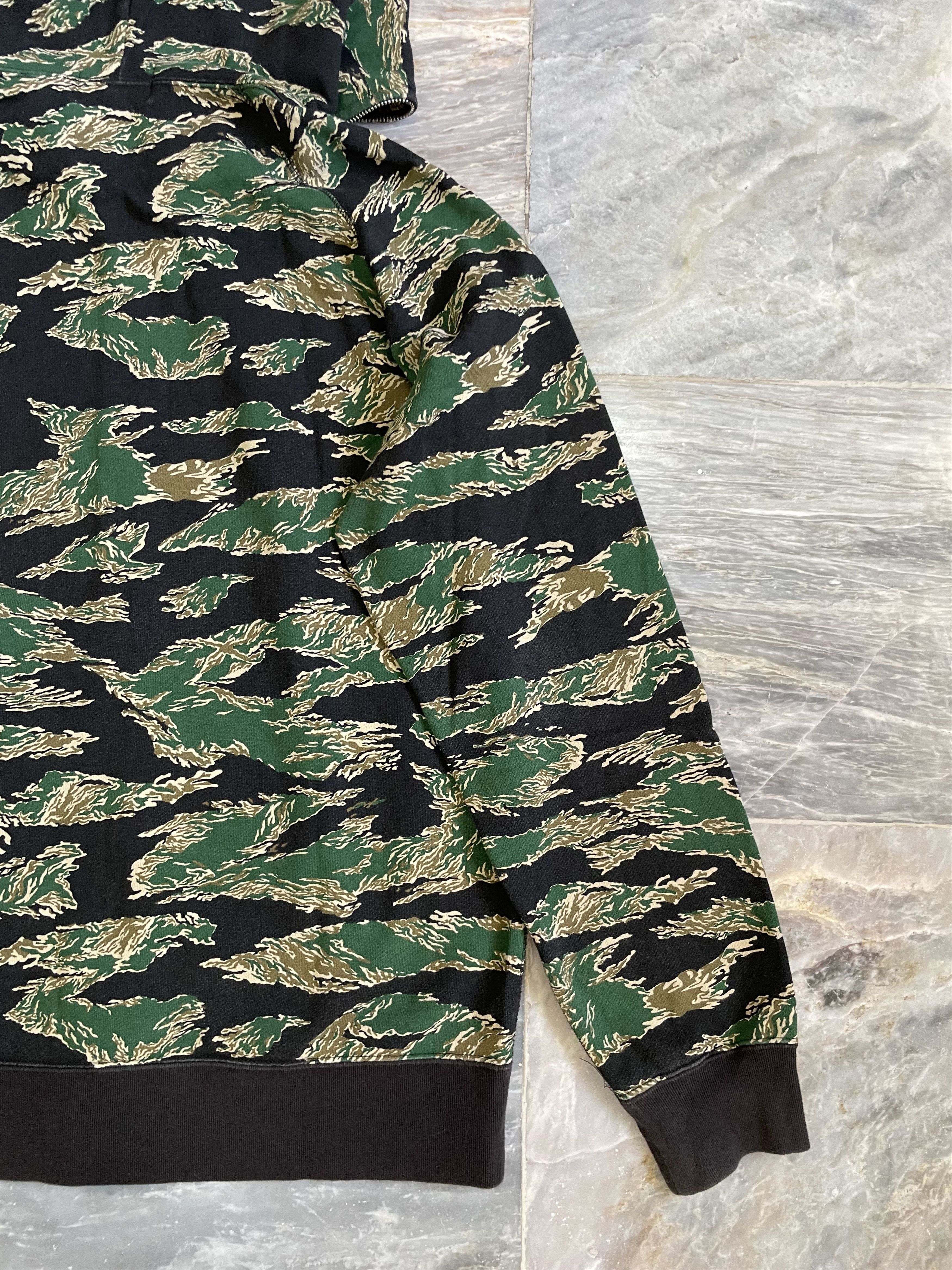 Bape × Nigo OG Bape Tiger Camo Full Zip Hoodie Size US XL / EU 56 / 4 - 17 Thumbnail