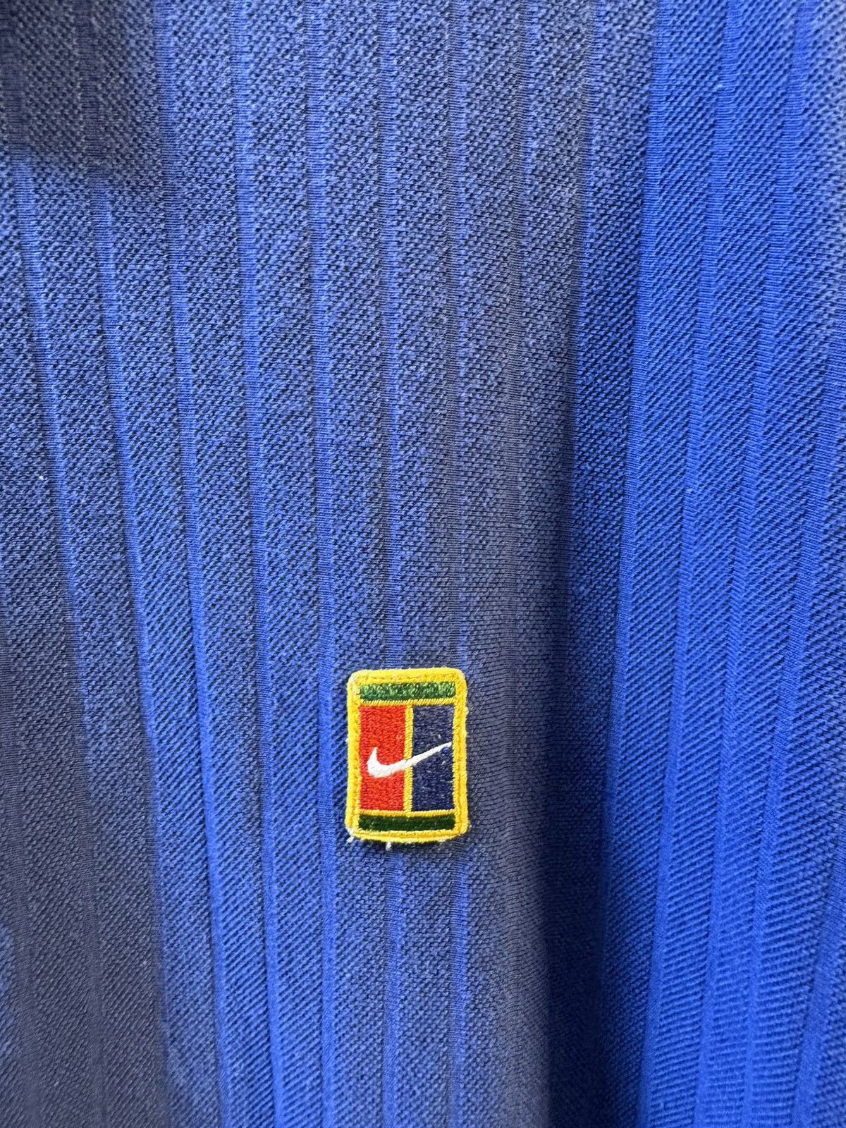 Nike Vintage Nike Tennis Court Polo Shirt Size US L / EU 52-54 / 3 - 8 Thumbnail