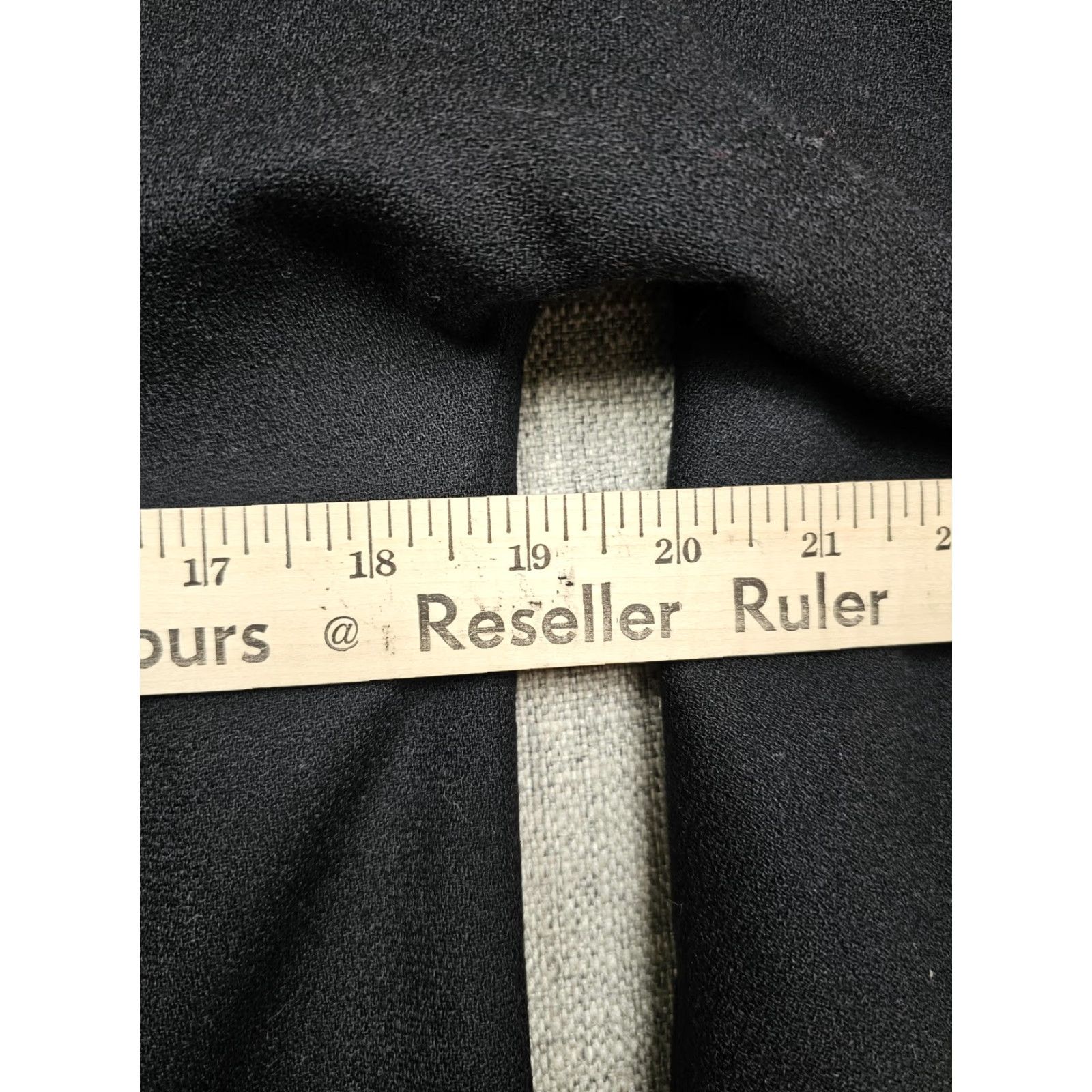 Vintage VINTAGE Lillie Rubin Coat Womens M Black Wool Fur Shawl Collar Overcoat Coat Women Size M / US 6-8 / IT 42-44 - 7 Thumbnail