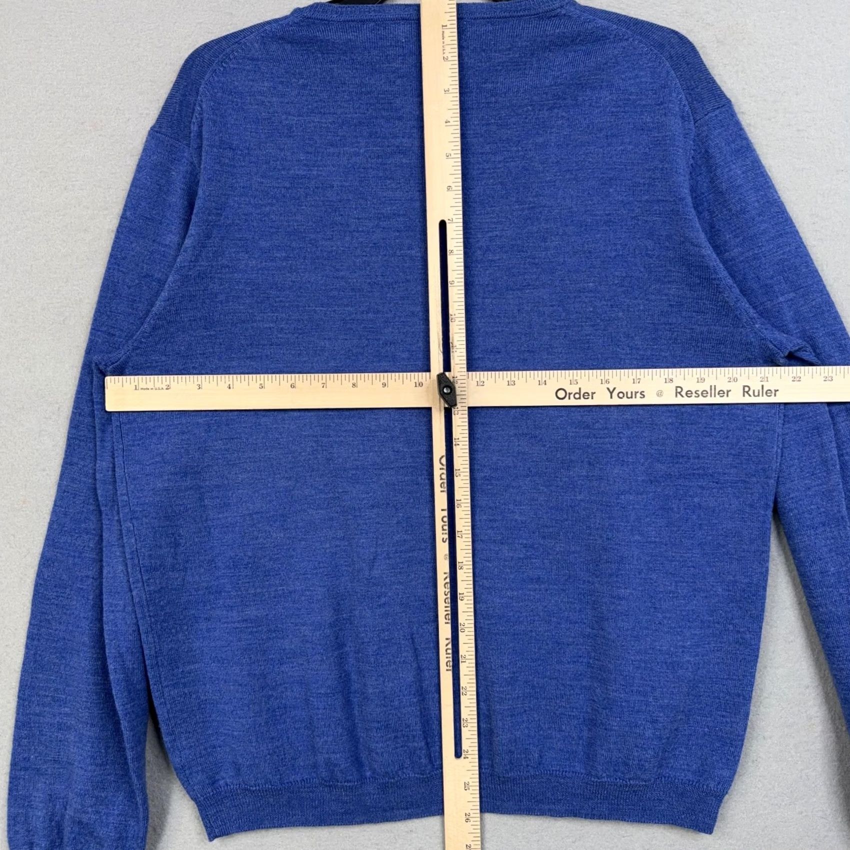 Calvin Klein Calvin Klein Sweater Mens Large Blue Extra Fine Merino Wool V Neck Pullover Luxe Size US L / EU 52-54 / 3 - 7 Thumbnail