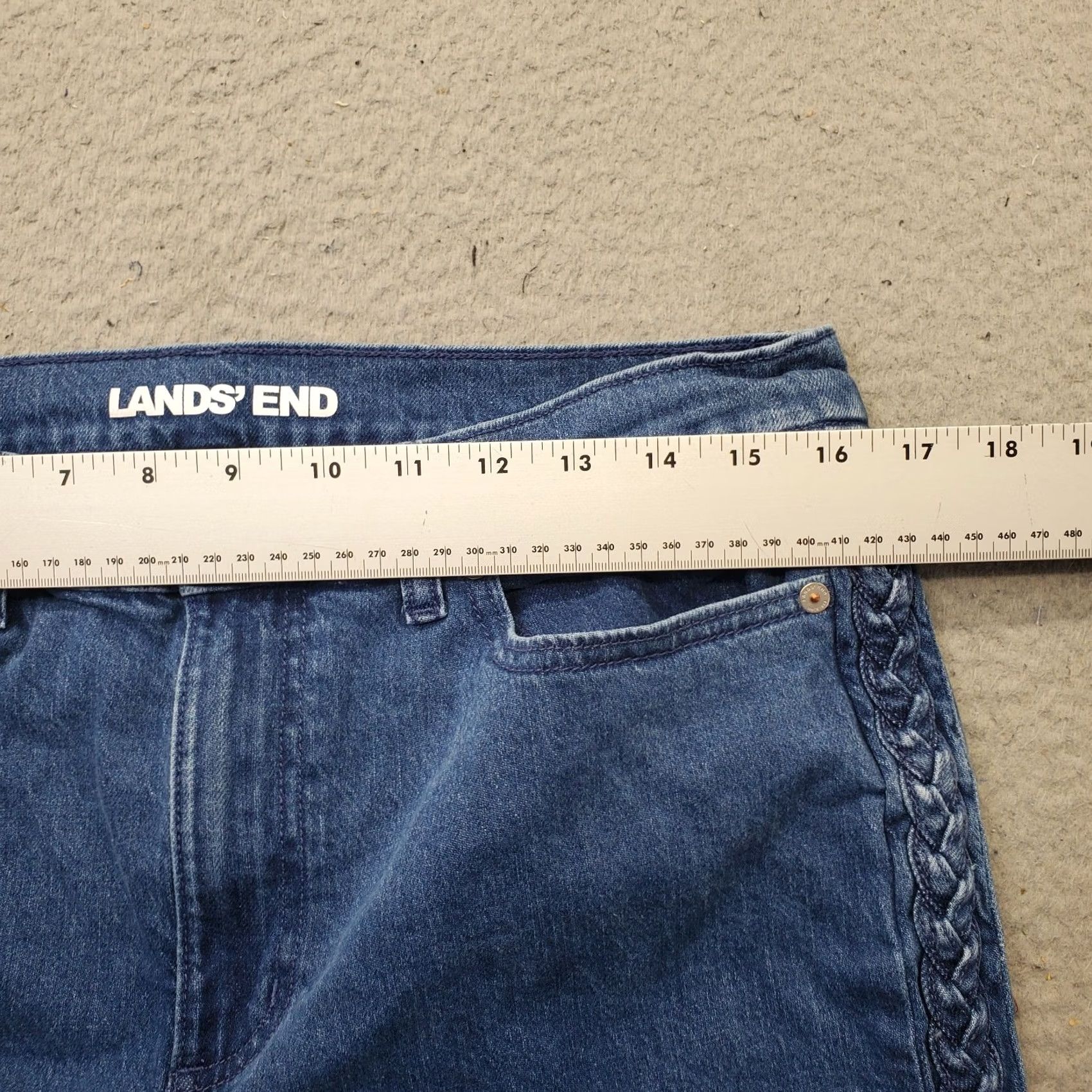 Lands' End Lands' End Jeans Women 14P Blue Denim Medium Wash Grunge Wide Leg Streetwear Shirt Women's 14P Jeans blue Den​im Medium Wash Wide-Leg Streetwear Size 36" / US 14 / IT 50 - 6 Thumbnail