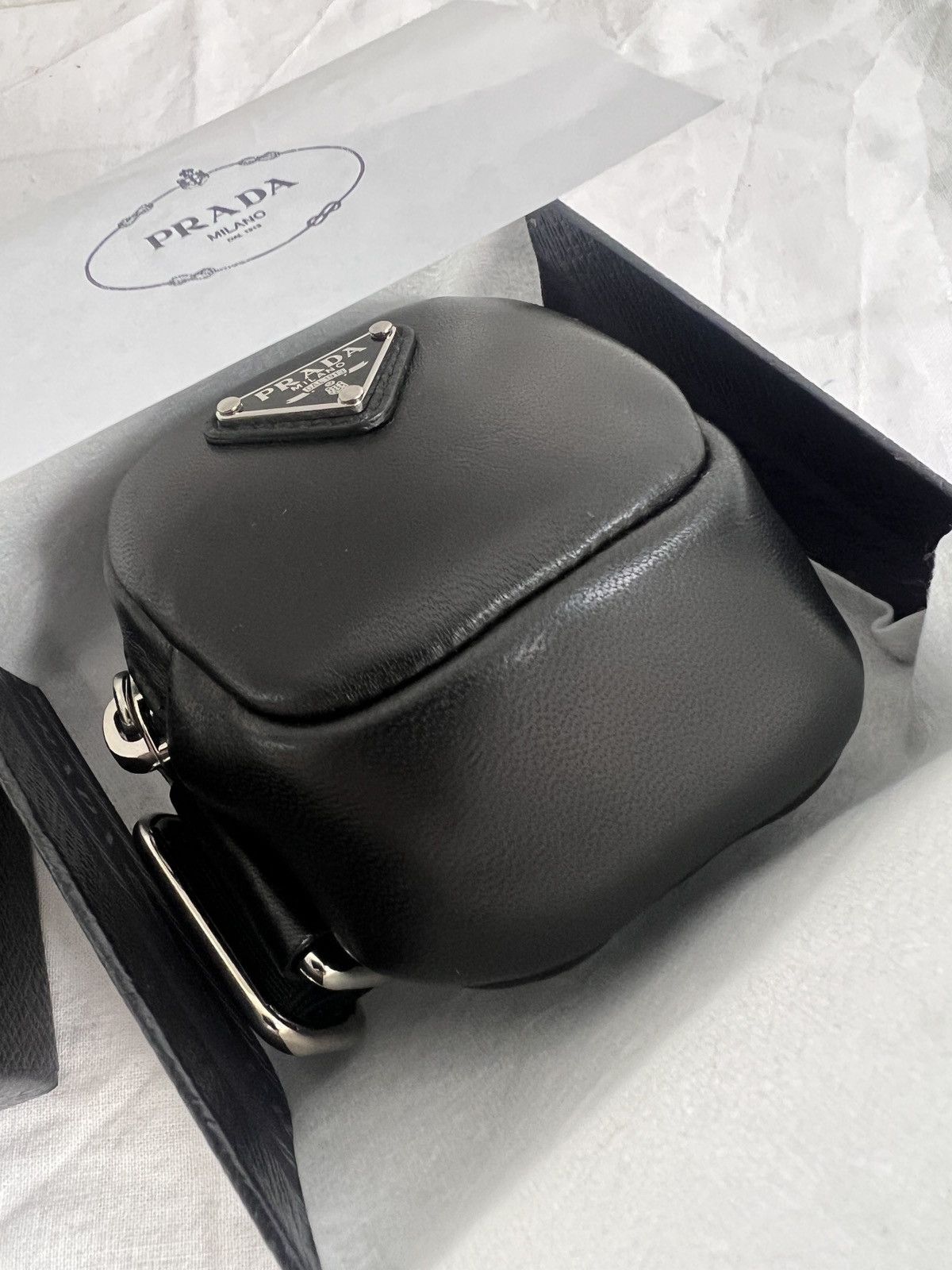 Prada Prada triangle logo lamb leather pouch bracelet Size ONE SIZE - 8 Thumbnail