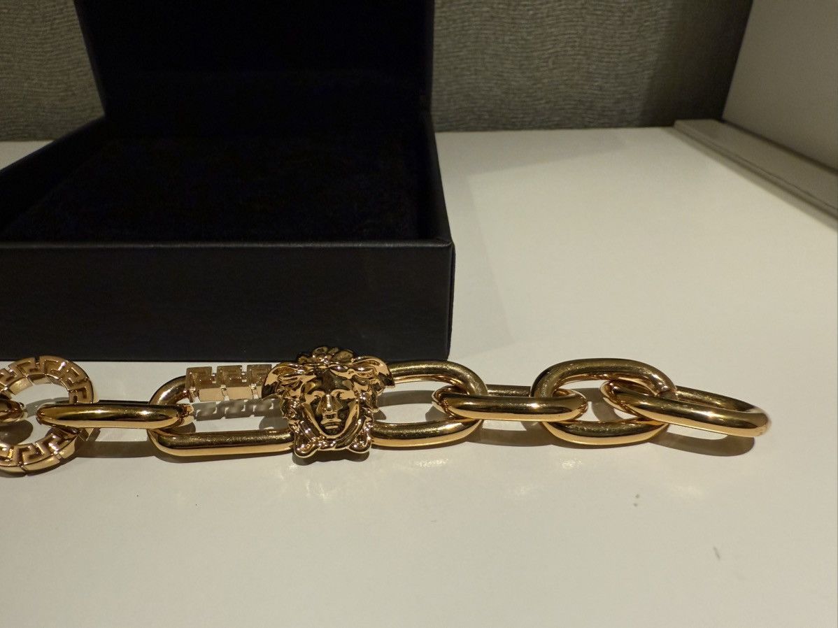 Versace Versace Gold tone Bracelet Medusa Size ONE SIZE - 8 Thumbnail
