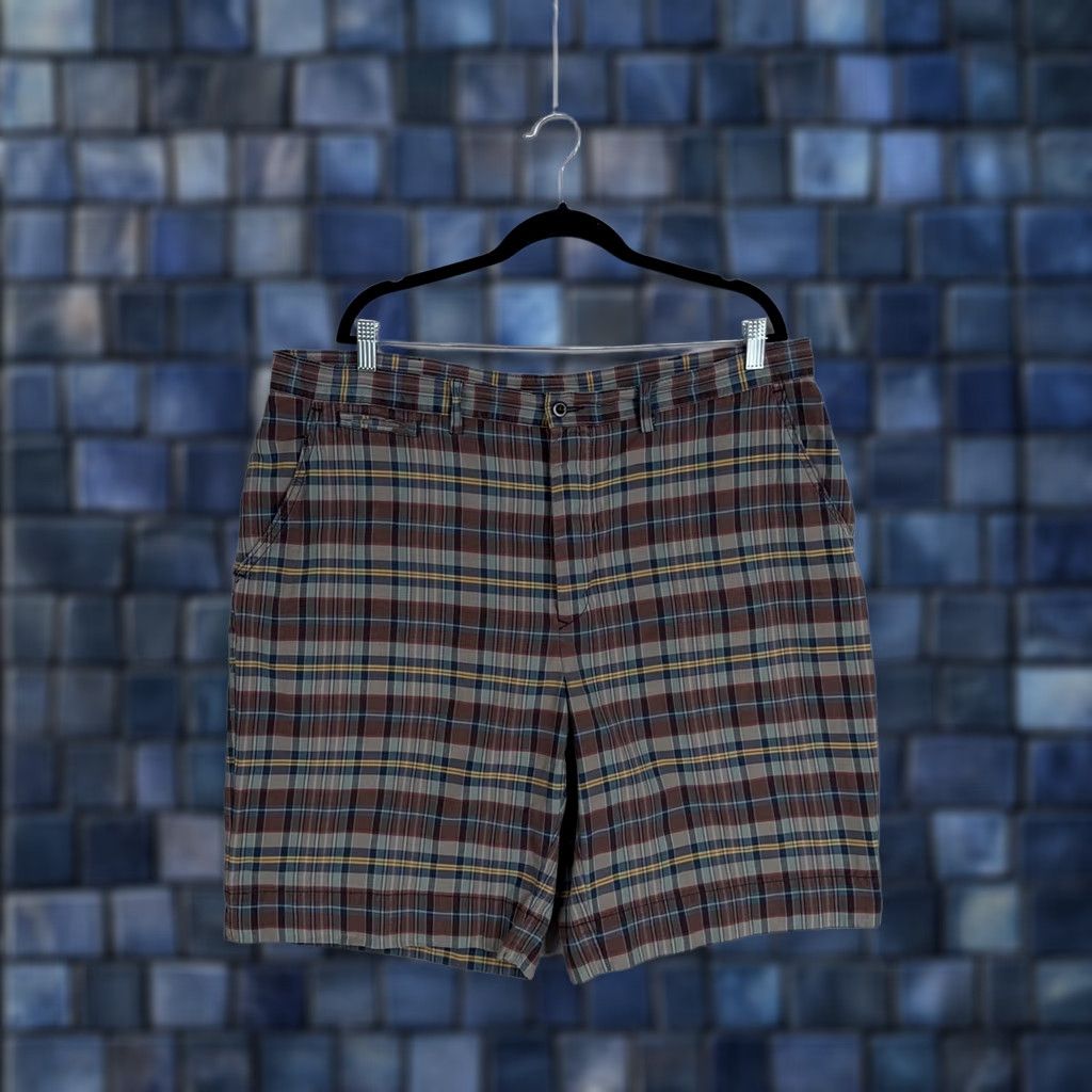 Polo Ralph Lauren Polo Ralph Lauren Shorts Mens 40 Brown Plaid Chino Summer Preppy Button Fly Casual Size US L / EU 52-54 / 3 - 1 Thumbnail