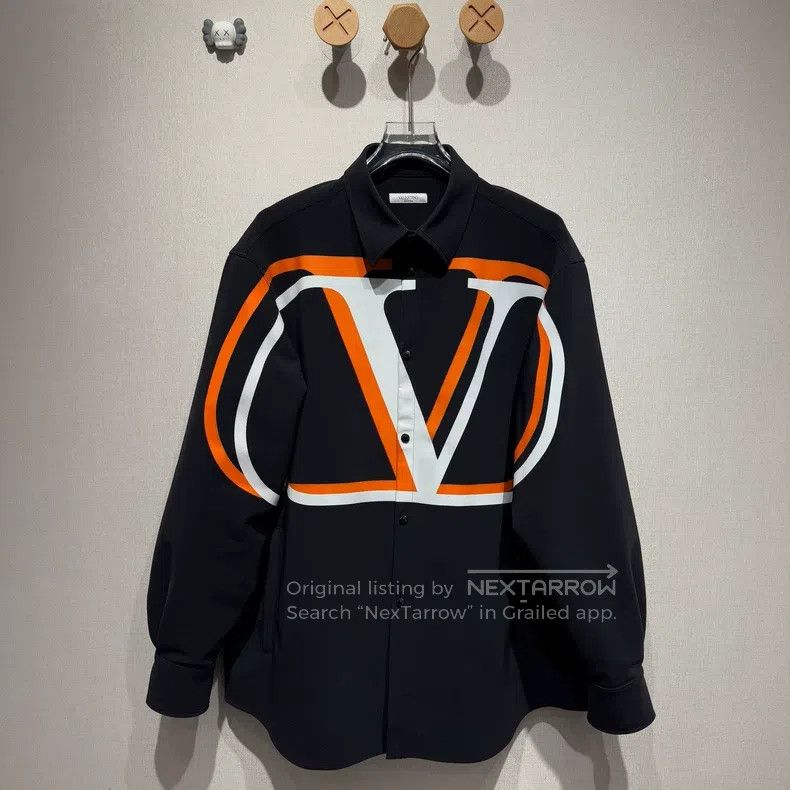 Valentino White and orange double shade big logo double po