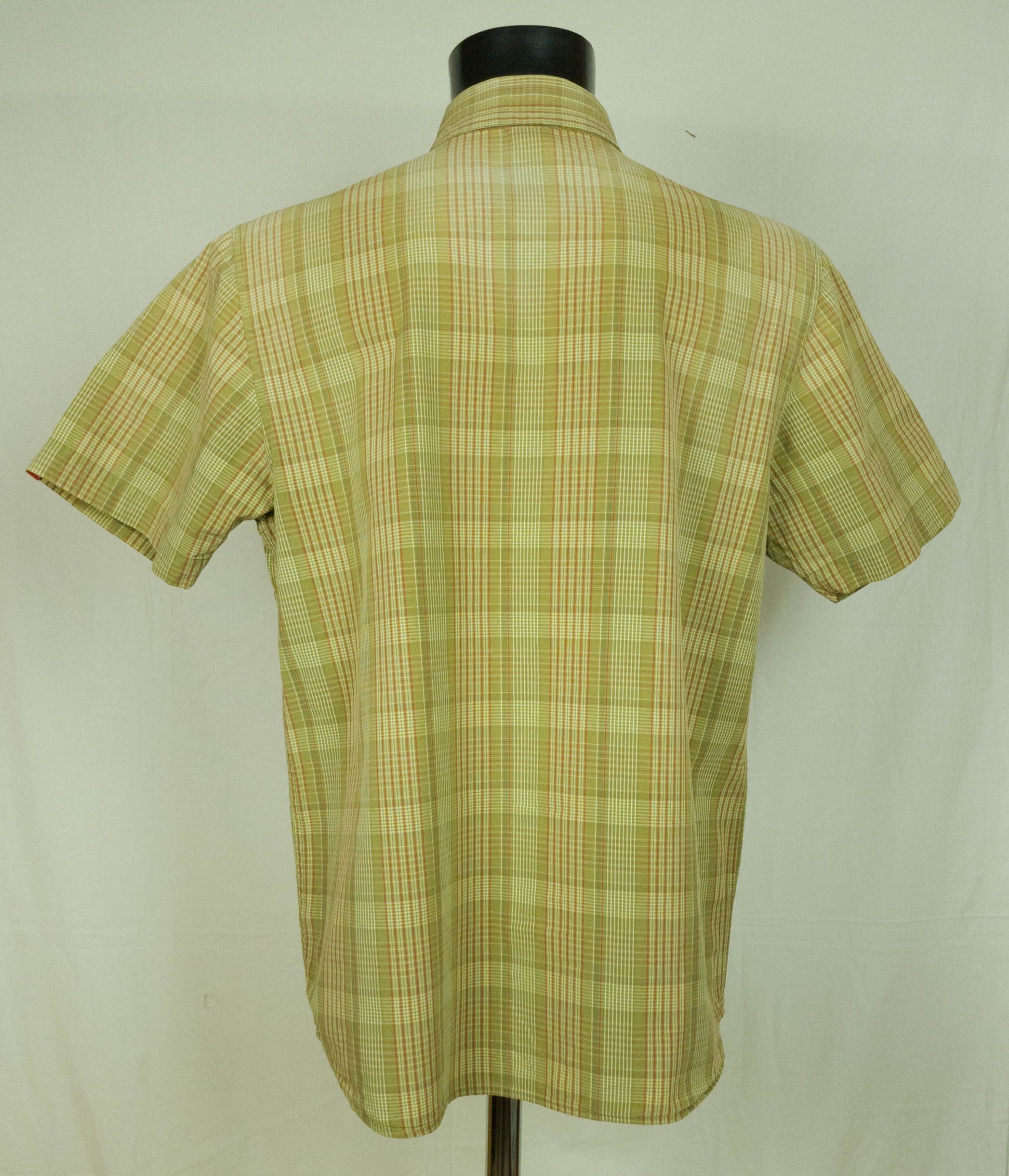 The North Face THE NORTH FACE SHIRT SHORT SLEEVE COTTON SIZE M-L (LABEL M) Size US M / EU 48-50 / 2 - 2 Thumbnail