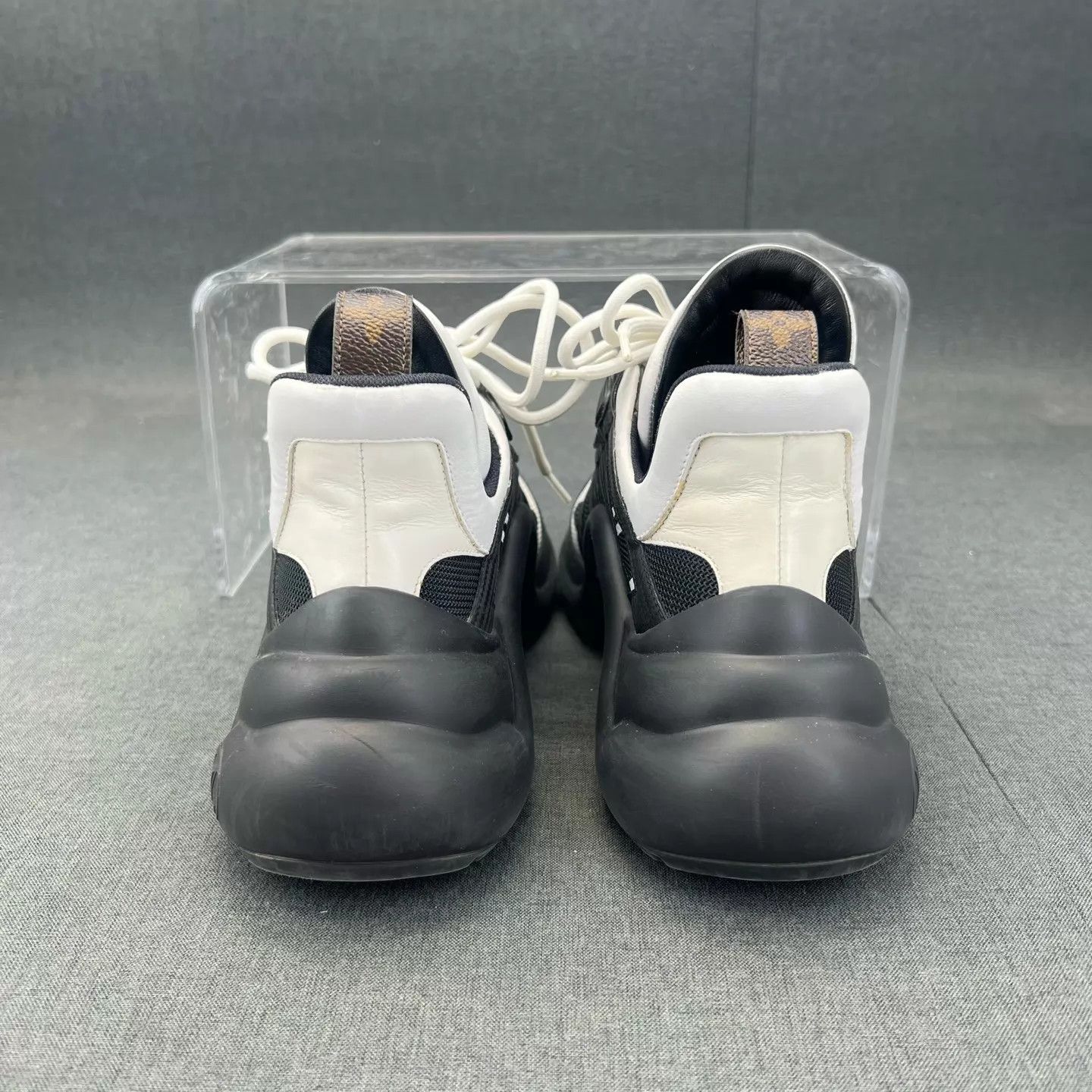 Louis Vuitton Louis Vuitton Archlight Sneaker Black & White 38 Size US 7.5 / IT 37.5 - 6 Thumbnail