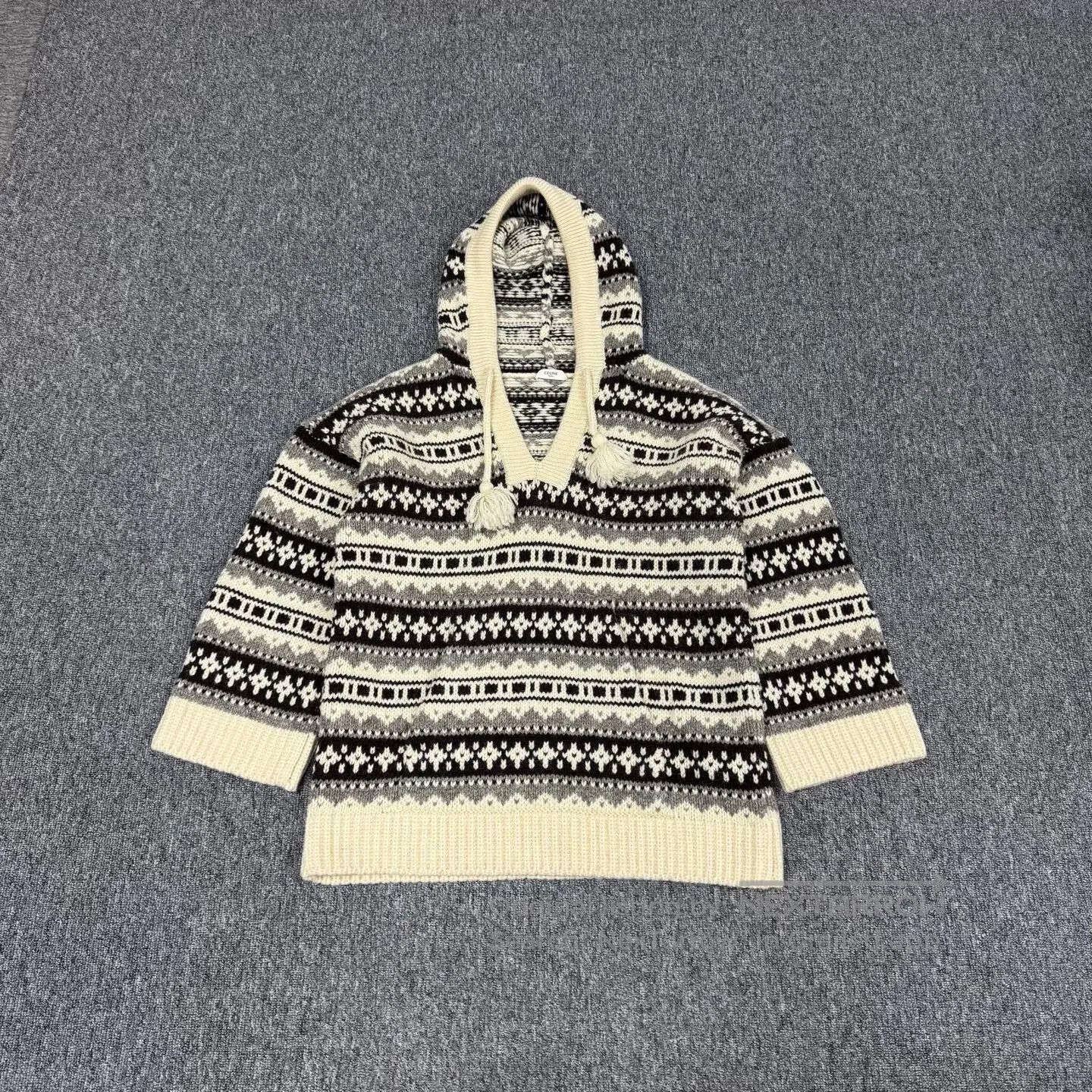 Celine CELINE Fair Island ethnic-style pattern with V-neck Knitte Size US M / EU 48-50 / 2 - 1 Thumbnail