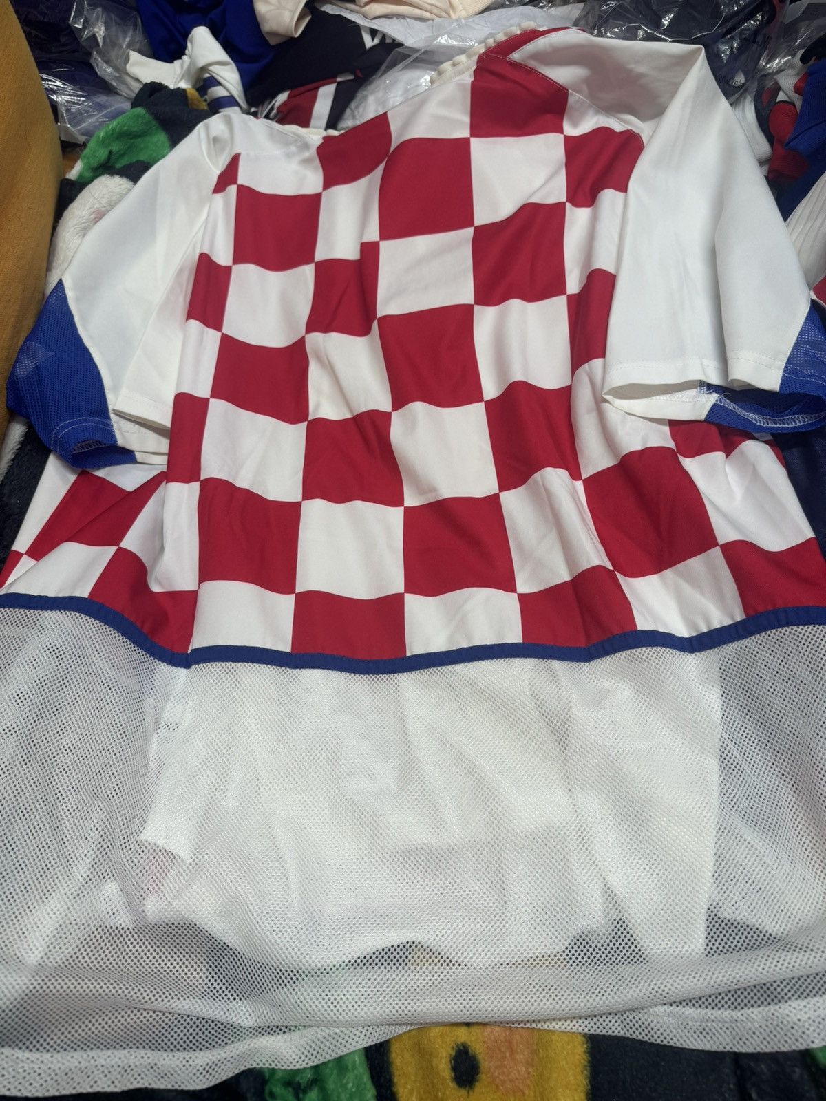 Other Croatia World cup 2002 player issue home shirt Size US L / EU 52-54 / 3 - 2 Thumbnail