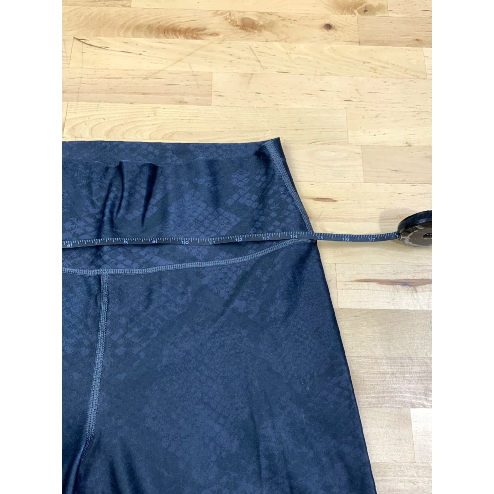 Vintage VINTAGE Carbon 38 Legging Womens L Snake Skin High Waist 27" Inseam Casual Black Ankle Pattern Animal Print Womens L Snake Skin High Rise 27" Inseam Size 36" / US 14 / IT 50 - 6 Thumbnail