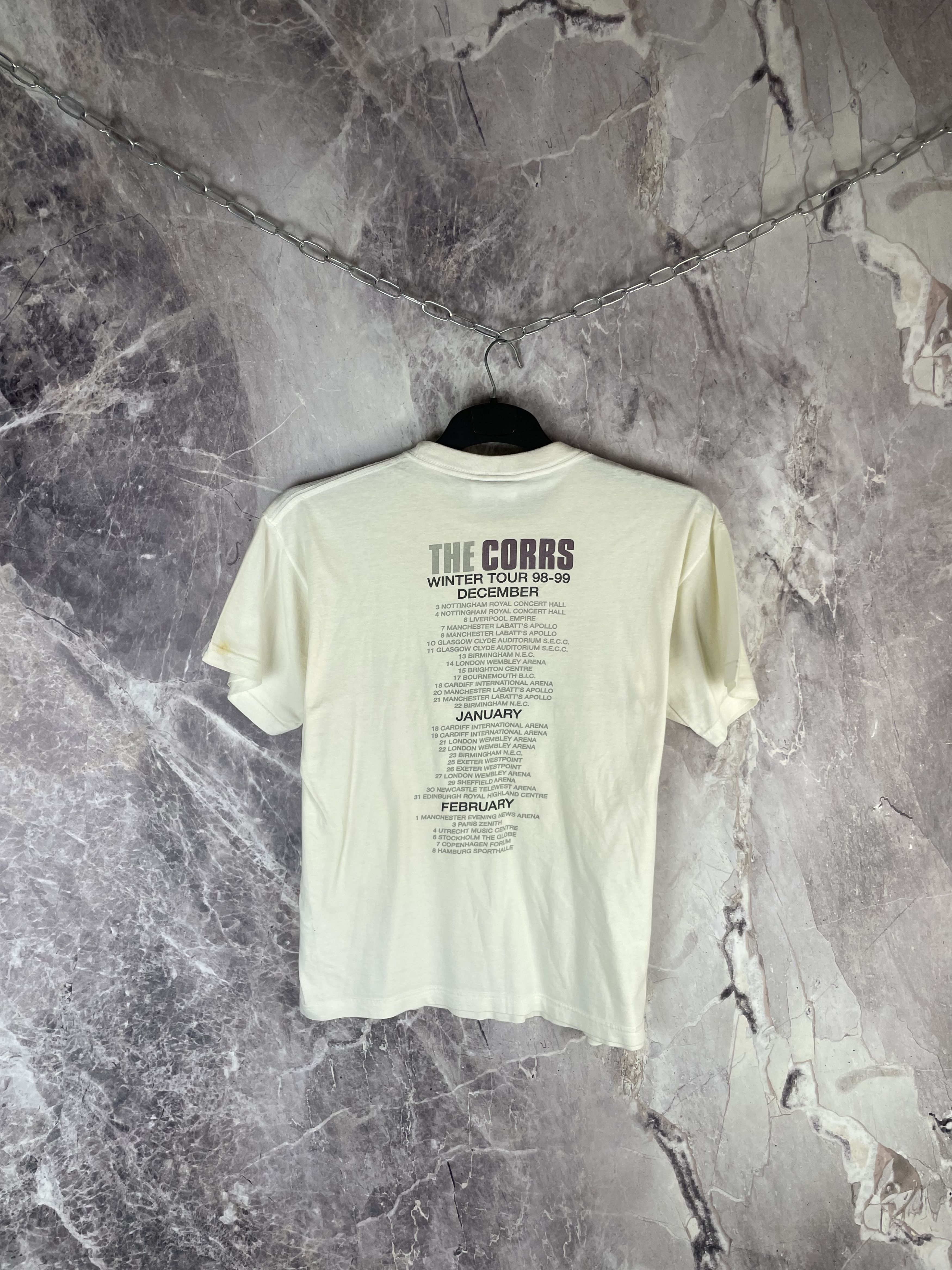 Band Tees Vintage 1999 The Corrs Winter Tour T Shirt Size US M / EU 48-50 / 2 - 6 Thumbnail