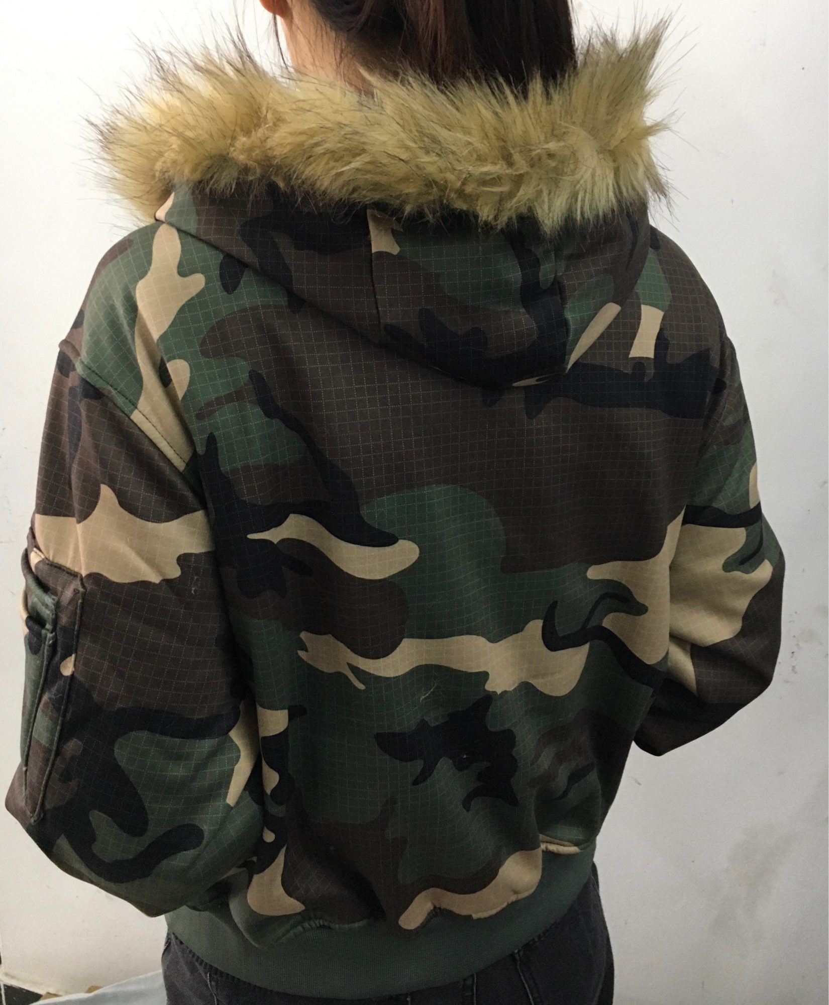 Japanese Brand × Vintage Fur Collar Zipper Hoodie Army Design Size US S / EU 44-46 / 1 - 3 Thumbnail