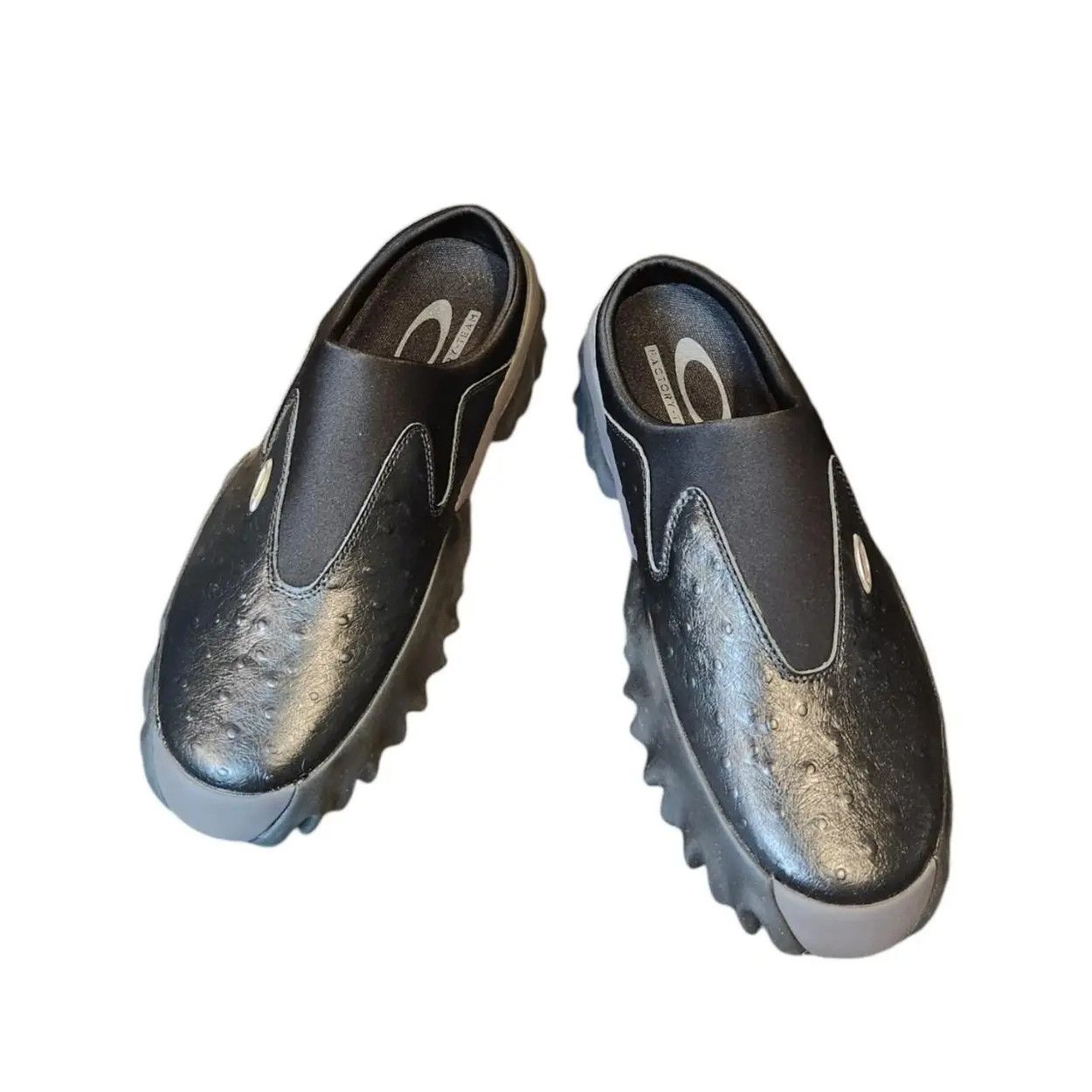 Oakley OAKLEY X BRAIN DEAD FACTORY TEAM BLACK OSTRICH CHOP SAW MULE Size US 9.5 / EU 42-43 - 1 Thumbnail