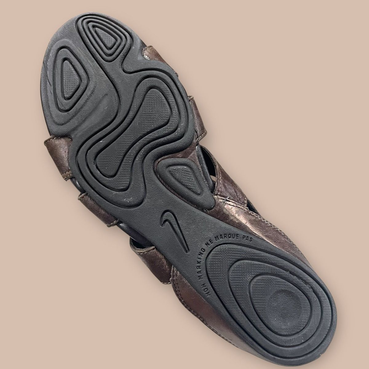 Nike NIKE WMNS GLADIATOR SANDALS Size US 6 / EU 39 - 13 Thumbnail