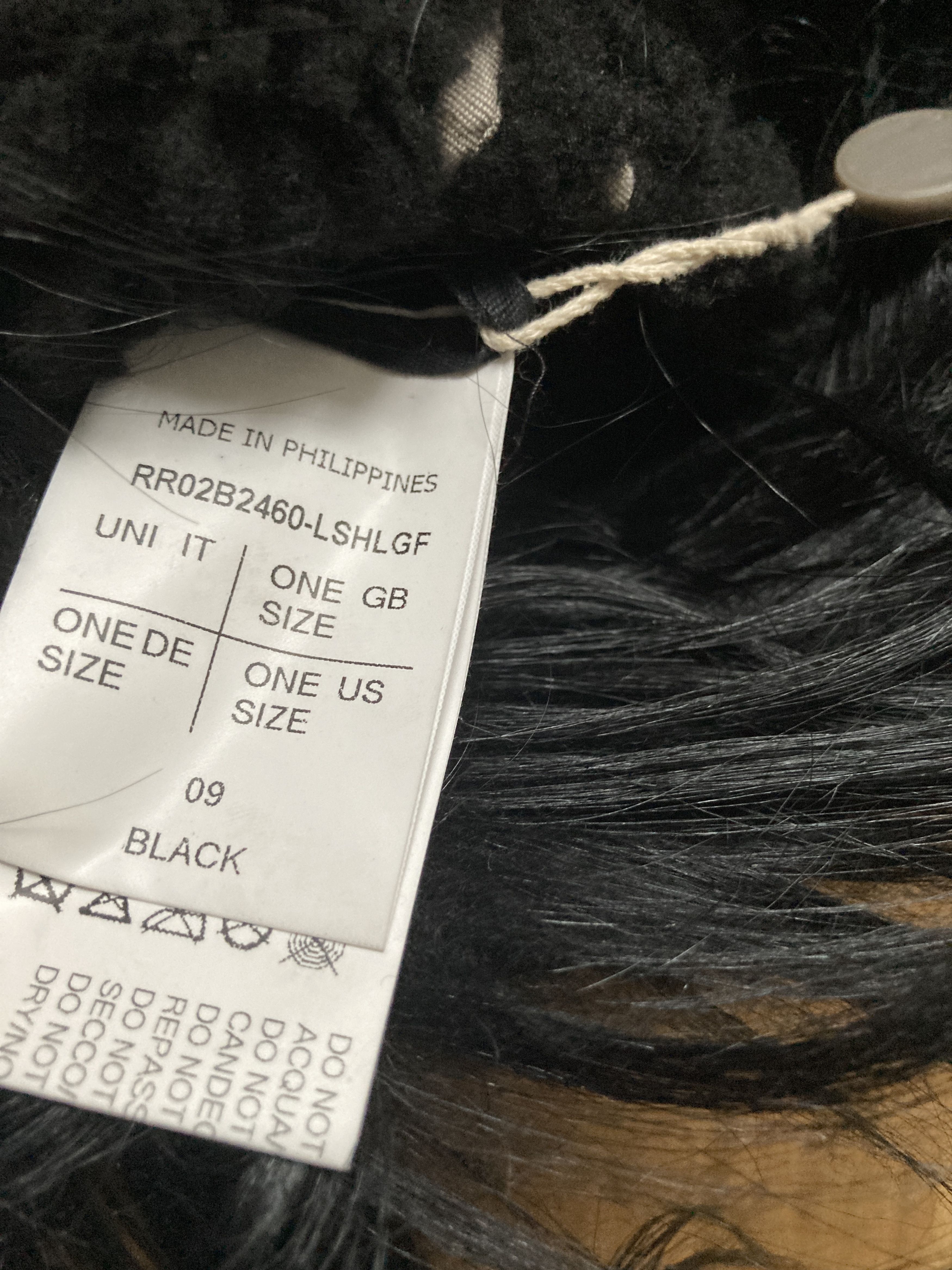 Rick Owens F/W 22 “STROBE” Shearling Leather Goat Hair Gauntlets Size ONE SIZE - 19 Thumbnail