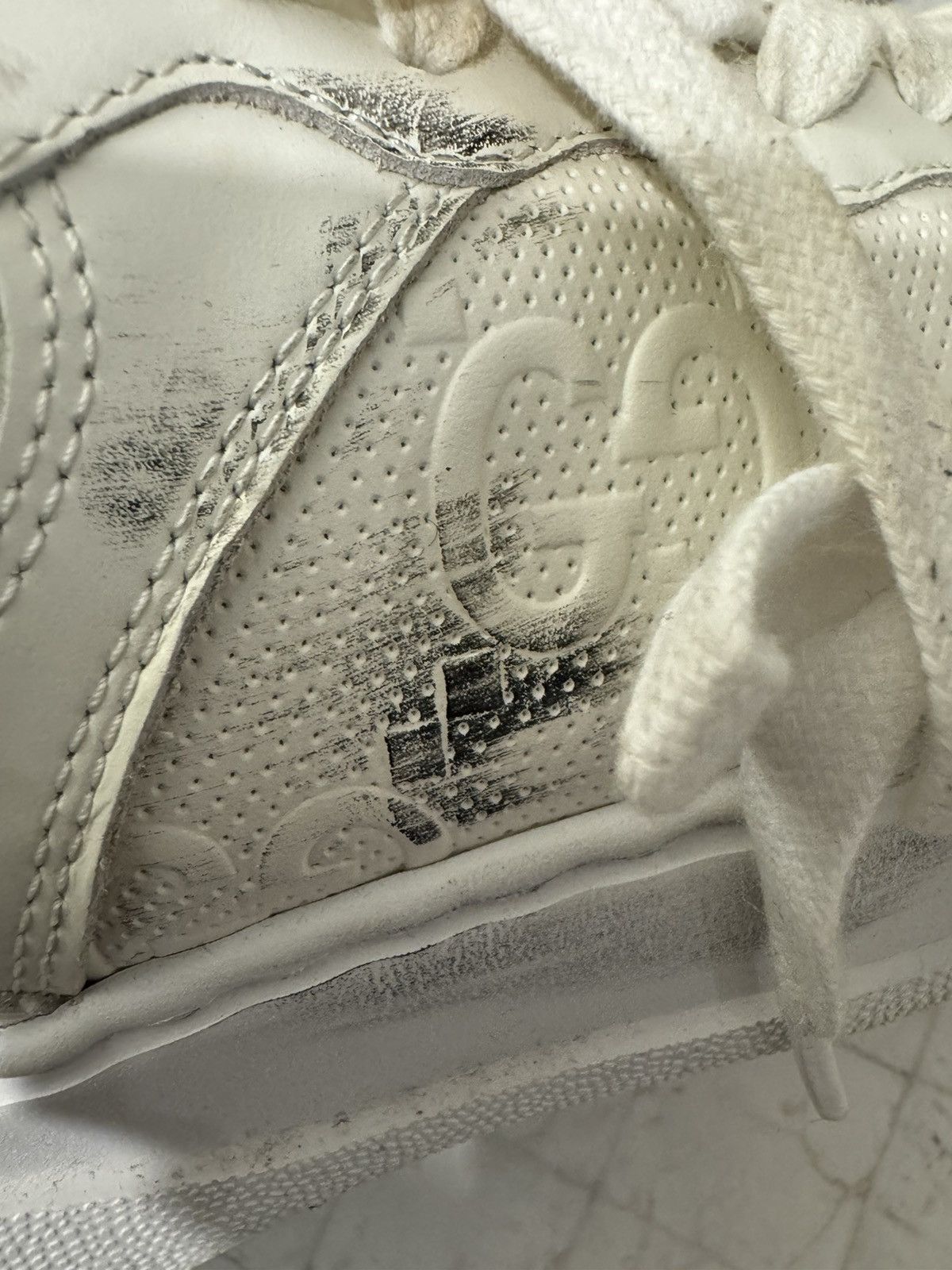 Gucci GG embossed sneaker Size US 11 / EU 44 - 4 Thumbnail