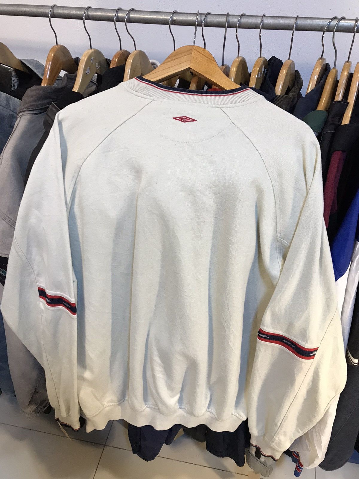 Umbro × Vintage Vintage Umbro Soccer Team Sweatshirt Crewneck Sweater Size US L / EU 52-54 / 3 - 2 Thumbnail