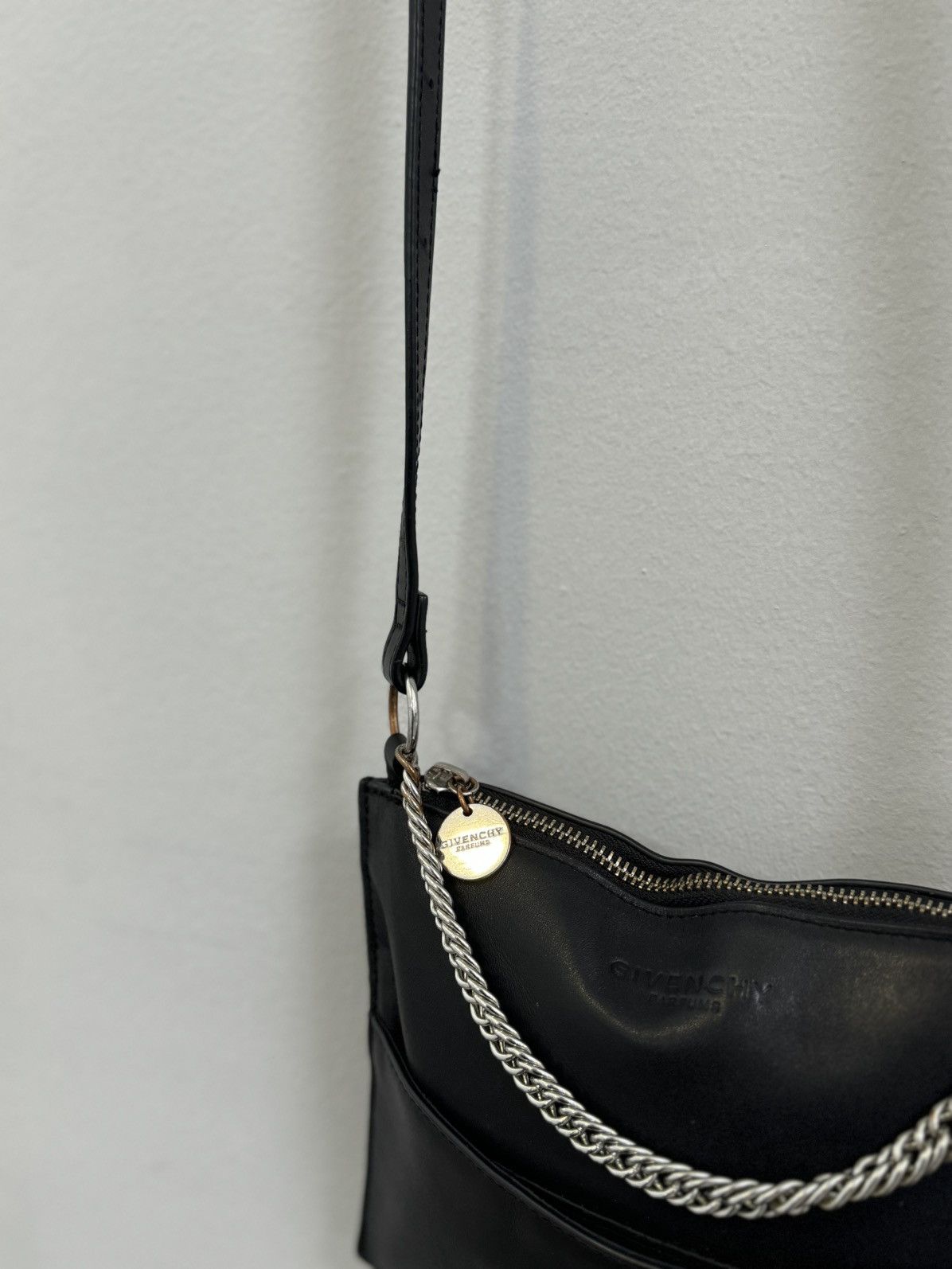 Givenchy × Vintage LUXURY GIVENCHY PARFUMS BAG Size ONE SIZE - 3 Thumbnail