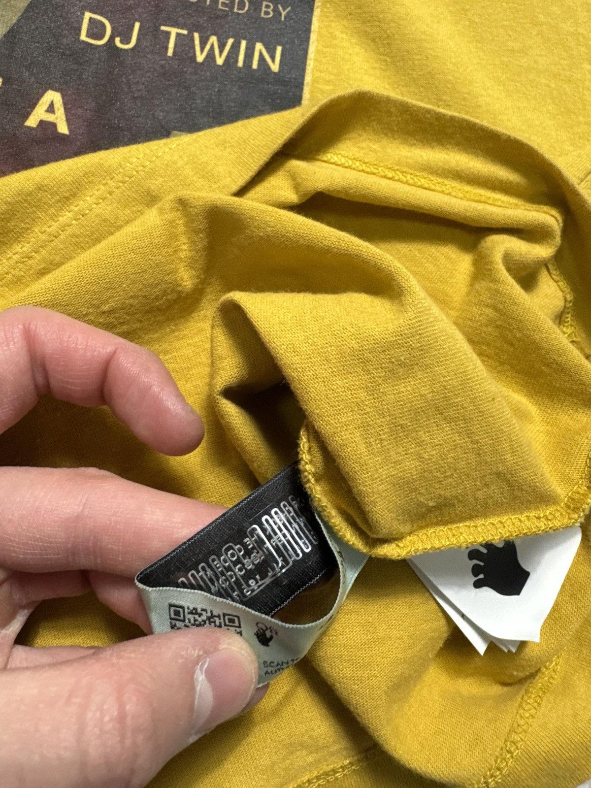 Off-White Off-White Luxury T-Shirt Big Logo Size S Size US S / EU 44-46 / 1 - 9 Thumbnail