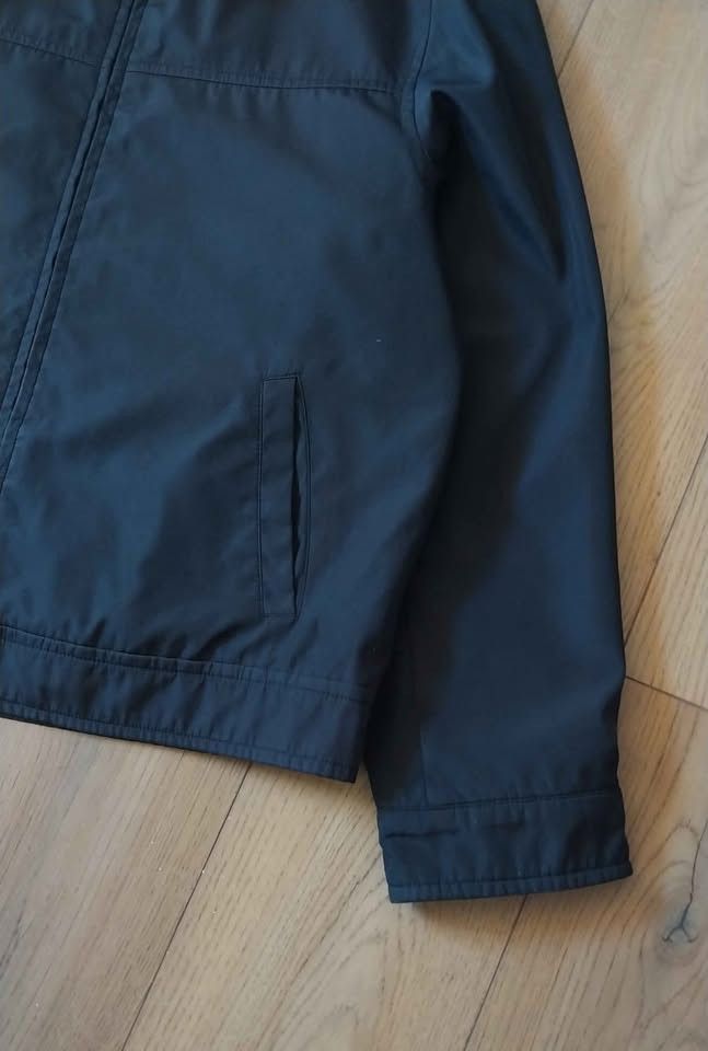 Guess GUESS jacket size XL M: 70 length / 63 width / 67 sleeve Size US XL / EU 56 / 4 - 7 Thumbnail