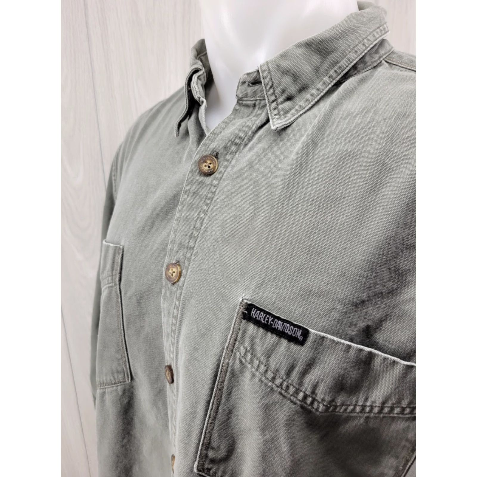 Harley Davidson VINTAGE Harley-Davidson Button-Down Shirt Mens XL Green Canvas Motorcycle Graphic Shirt Mens XL Promotional? (Note: This line is not acceptable) Size US XL / EU 56 / 4 - 4 Thumbnail