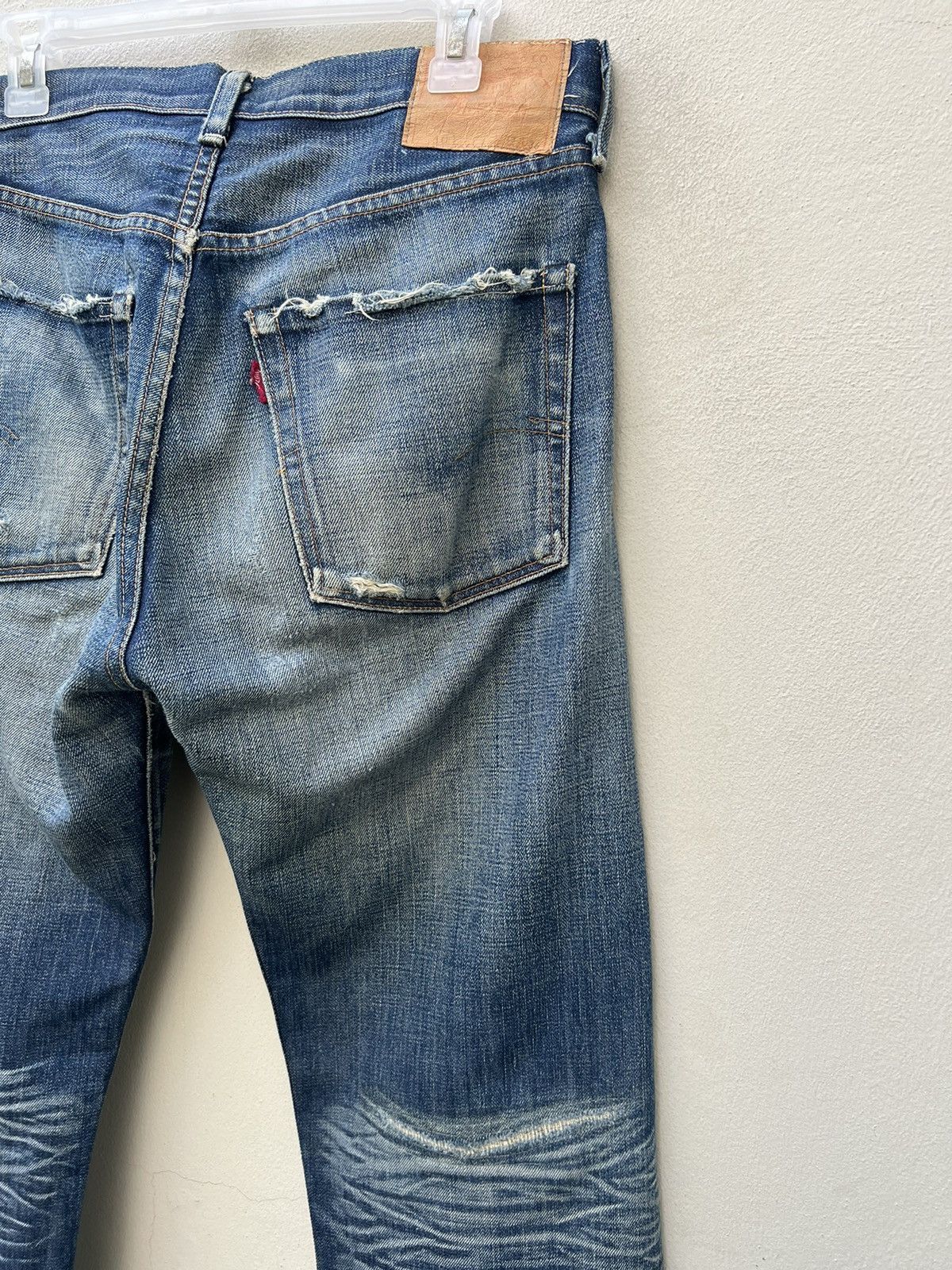 Levi's Vintage Clothing × Vintage Vintage 2005 LVC Levi’s 501 E Trashed Denim Selvedge Jeans Size US 32 / EU 48 - 17 Thumbnail