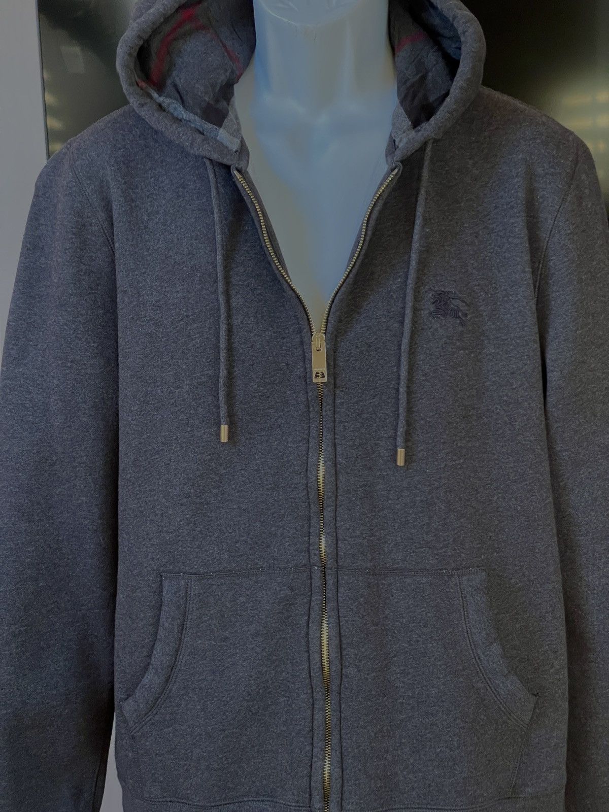 Burberry BURBERRY ZIP UP HOODIE IN LARGE Size US L / EU 52-54 / 3 - 4 Thumbnail