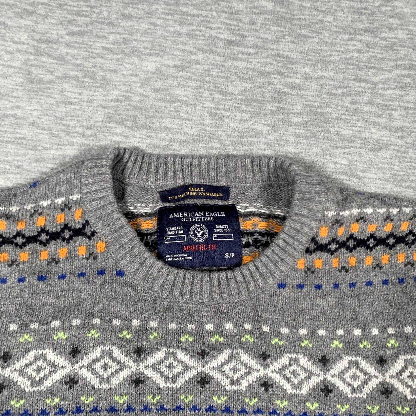 American Eagle Outfitters VINTAGE American Eagle Outfitters Sweater Shirt Womens Small Gray Fair Isle Crewneck Knit Pullover Winter Size S / US 4 / IT 40 - 4 Thumbnail