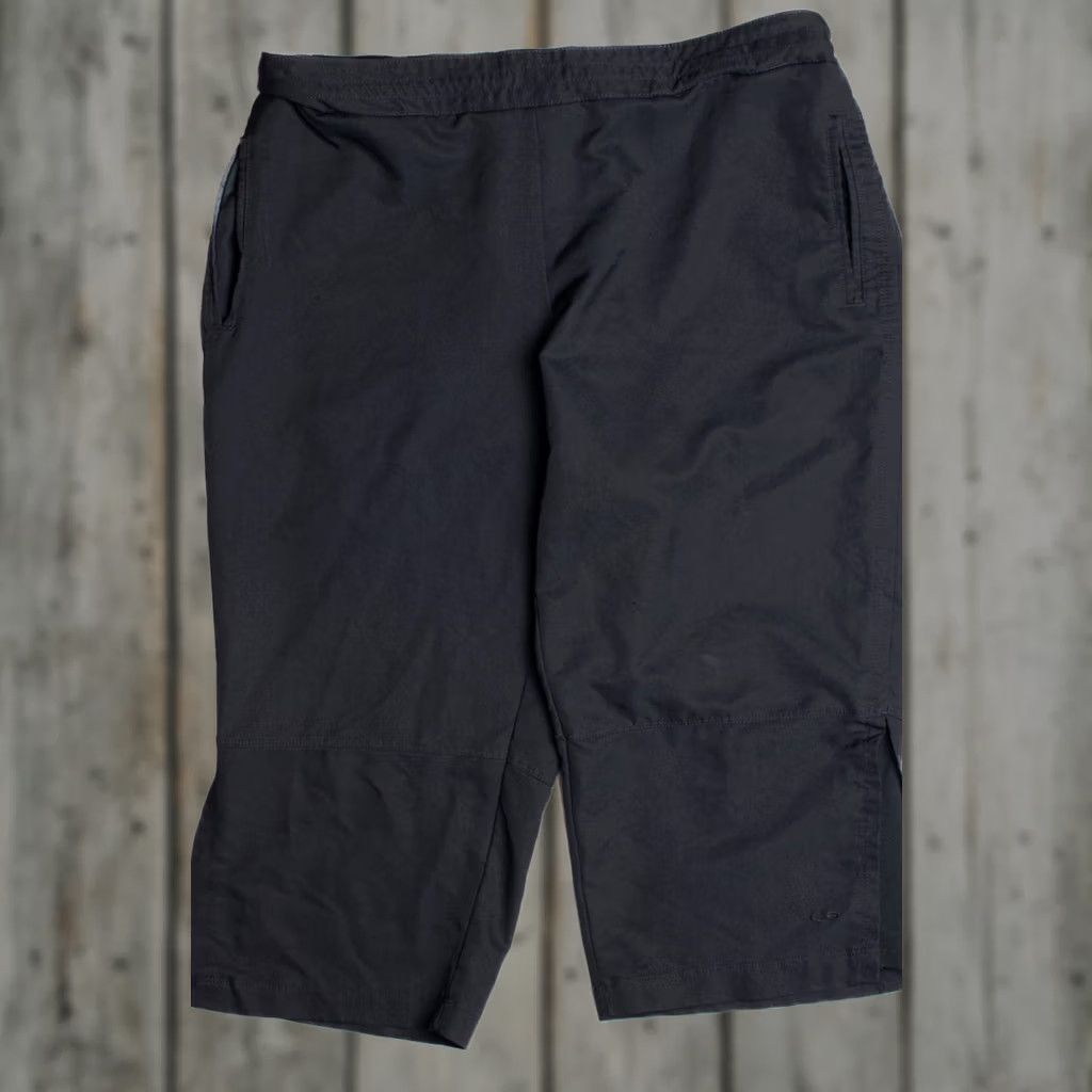 Champion Champion Track Pants 990 Black Polyester Medium Regular Men/Women? Size US 31 - 1 Thumbnail