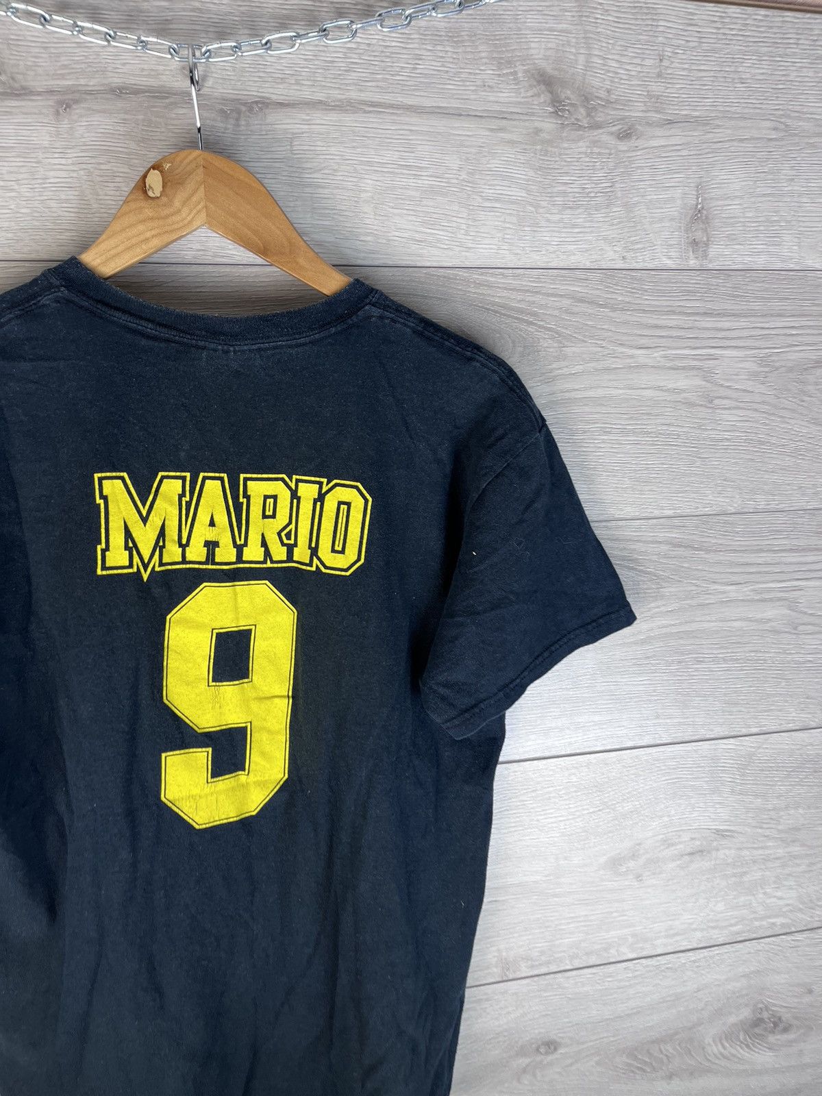 Gildan Vintage men's merch T-shirt Super Mario Stars 2007s size M Size US M / EU 48-50 / 2 - 10 Thumbnail