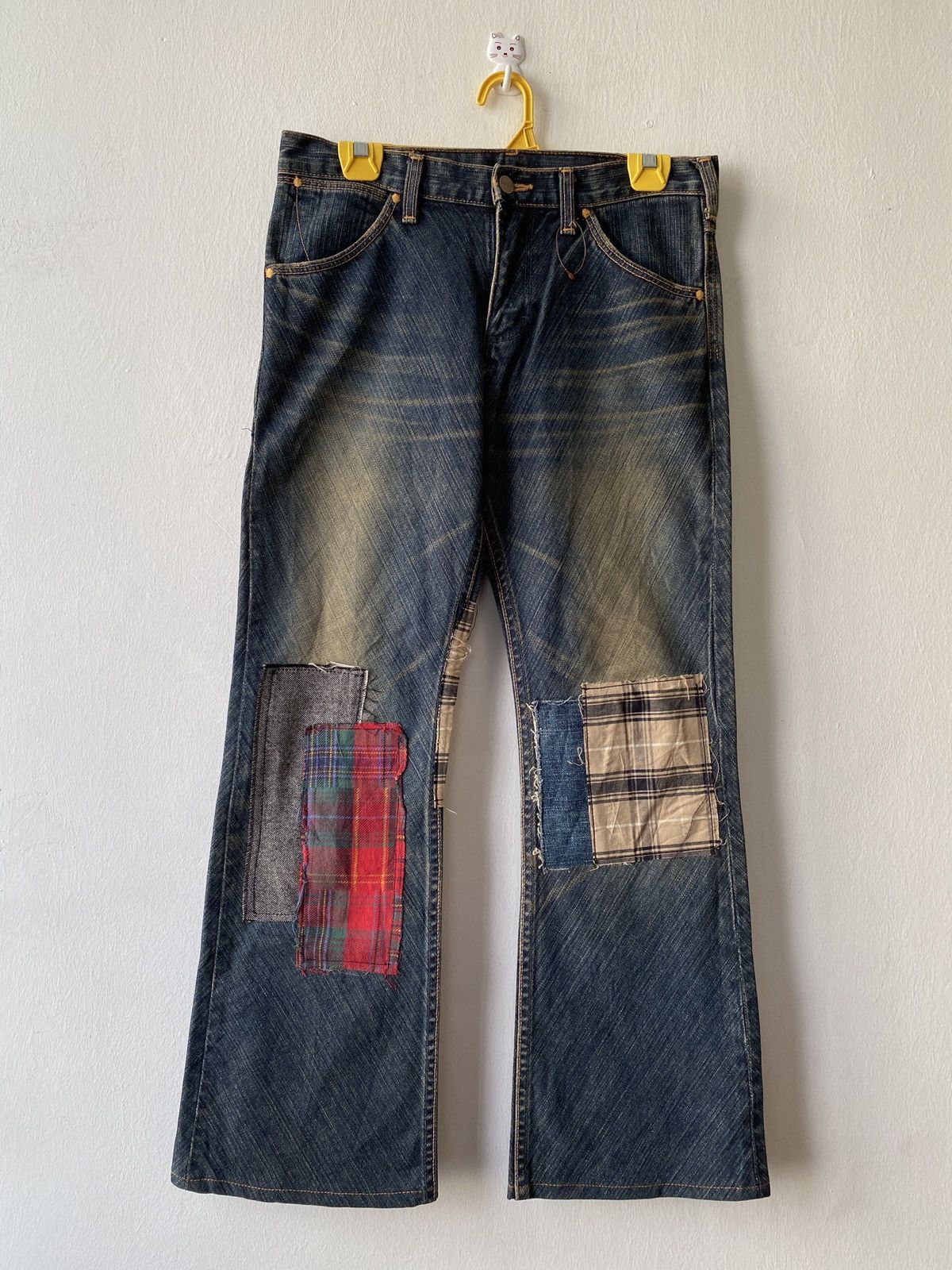 Japanese Brand × Wrangler Japanese Brand Wrangler Distressed Patchwork Flare Denim Size US 30 / EU 46 - 1 Thumbnail