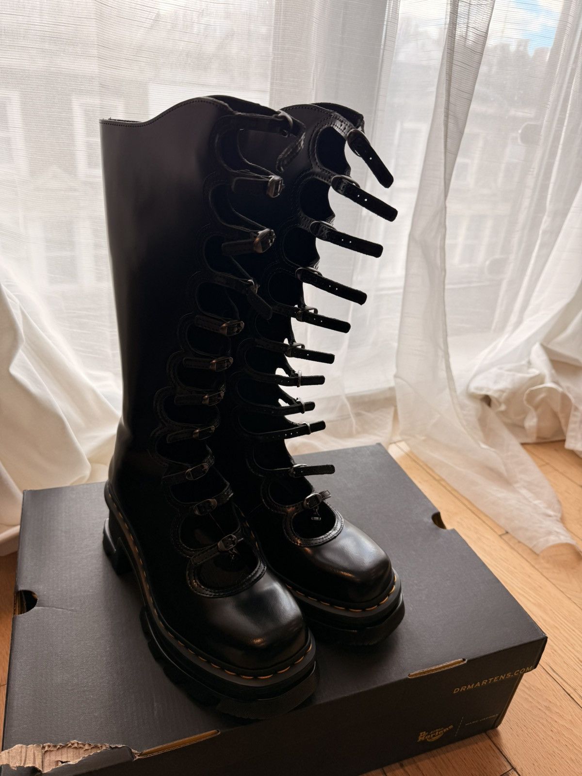 Dr. Martens × Marc Jacobs Dr Martens x Marc Jacobs Kiki Boot Size US 9 / IT 39 - 1 Thumbnail