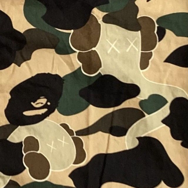 Bape × Kaws BAPE × KAWS Bendy 1st Camo Yellow Shirt a bathing ape NIGO Size US M / EU 48-50 / 2 - 6 Thumbnail