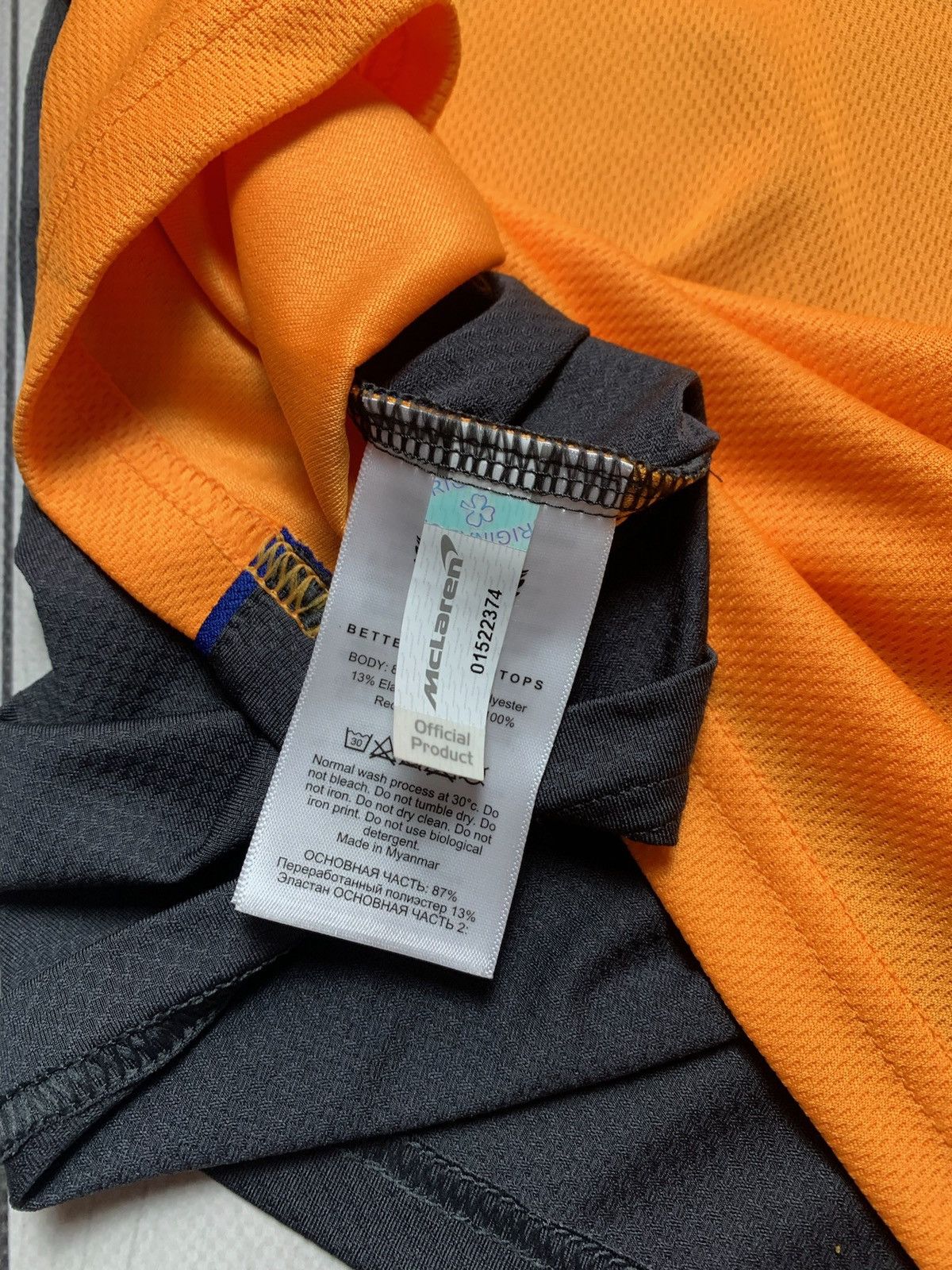 Malcolm McLaren Castore McLaren racing jersey logo size M 4 Norris Formula 1 Size US M / EU 48-50 / 2 - 5 Thumbnail