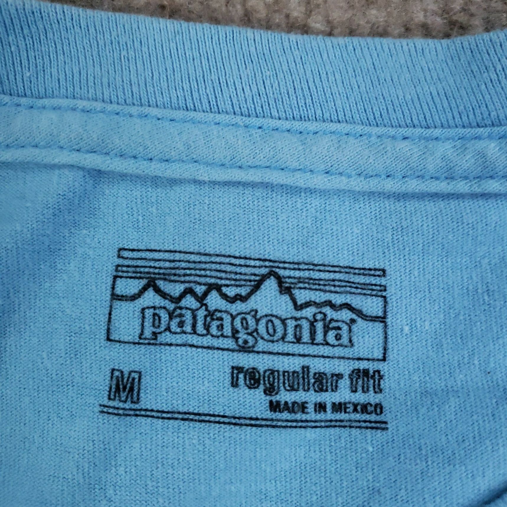 Patagonia Patagonia Shirt Mens Medium Blue Long Sleeve Logo Outdoors Faded Regular Z Size US M / EU 48-50 / 2 - 5 Thumbnail