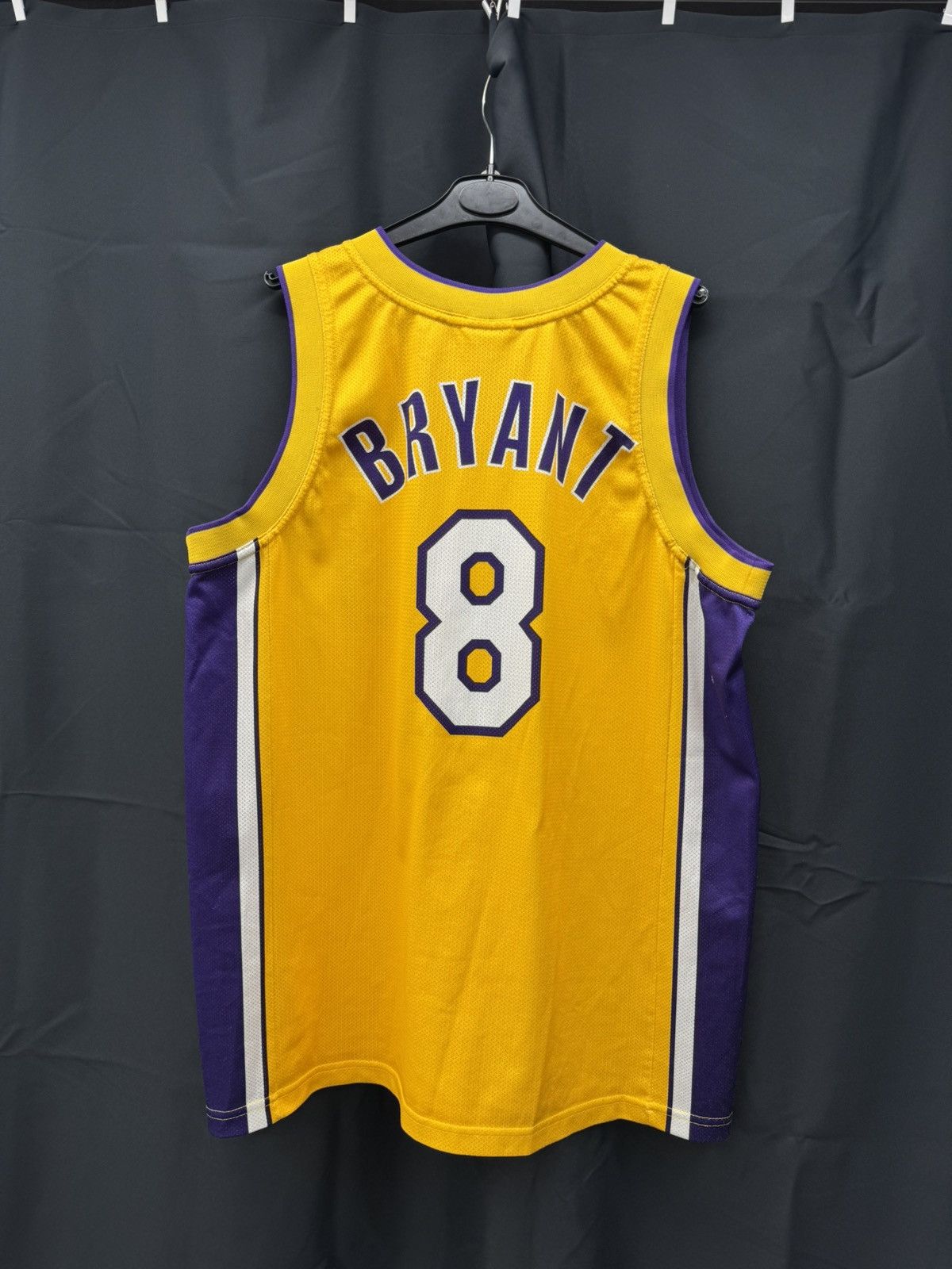 NBA Vintage Los Angeles Lakers #8 Kobe Bryant Jersey NBA Legend Size US M / EU 48-50 / 2 - 2 Thumbnail