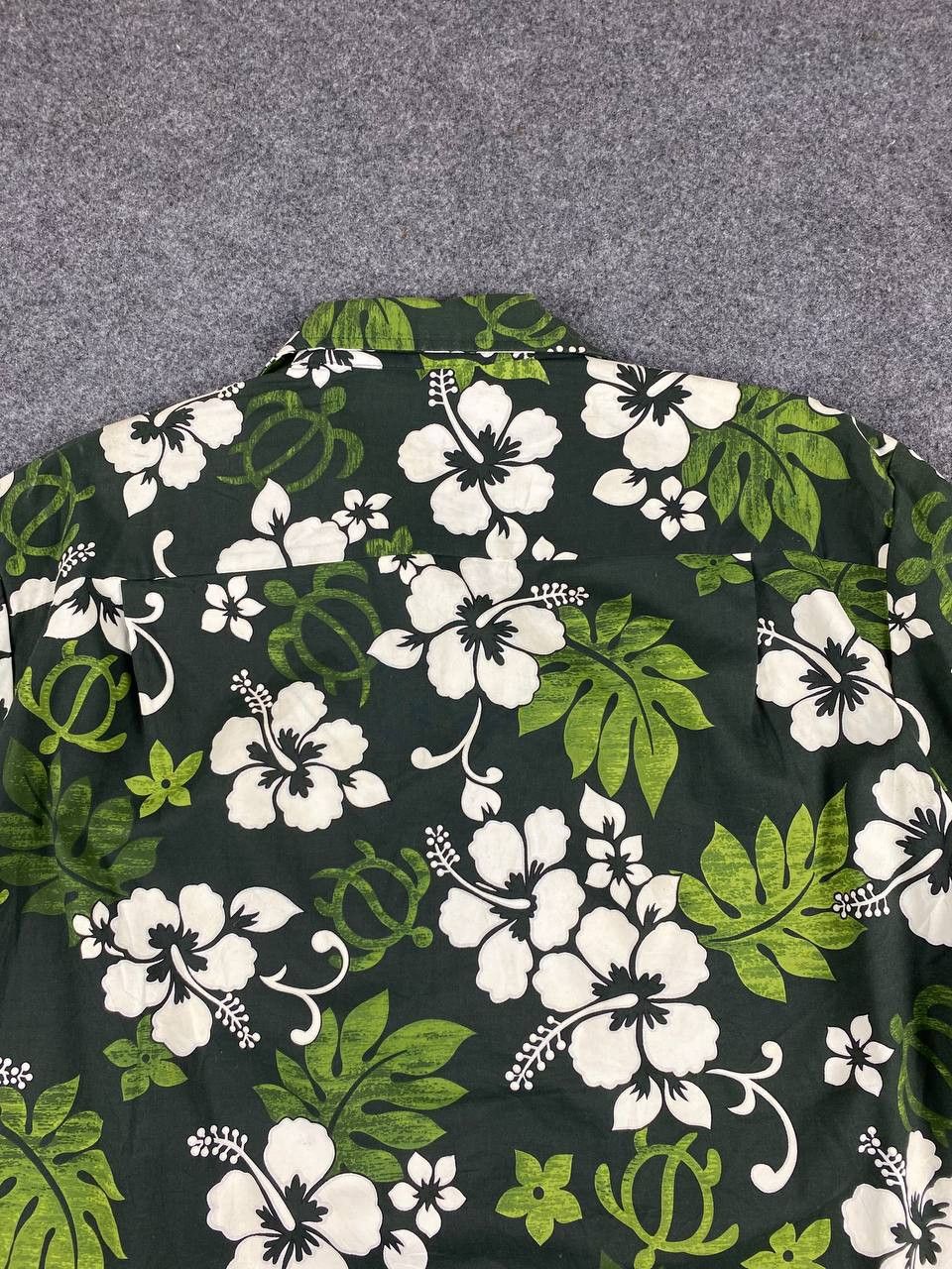 Vintage vintage hawaiian shirt nice floral motive Size US L / EU 52-54 / 3 - 8 Thumbnail