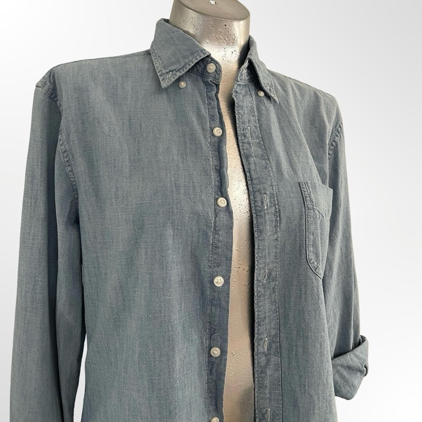 J.Crew J. Crew Organic Cotton Shirt in size S Size S / US 4 / IT 40 - 2 Thumbnail