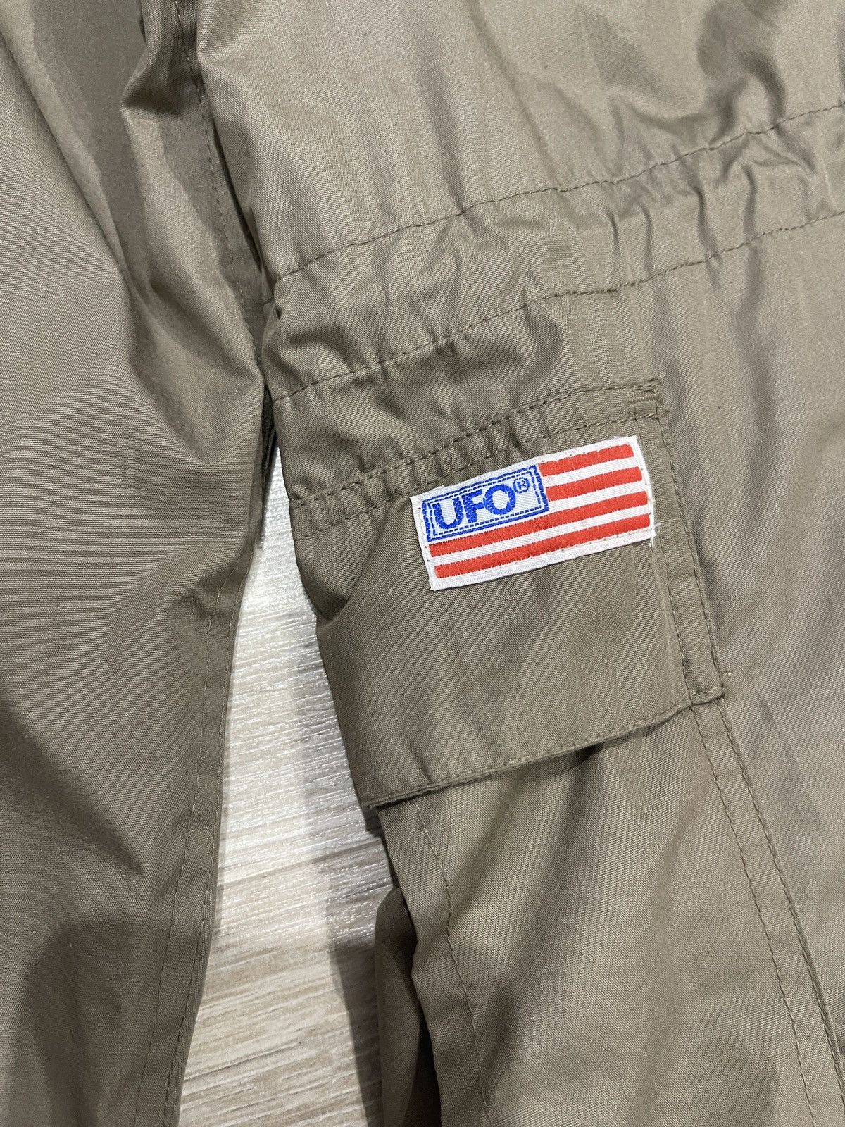 Vintage Vintage rare UFO usa Light Rain Jacket beige cloak raincoat Size US L / EU 52-54 / 3 - 3 Thumbnail