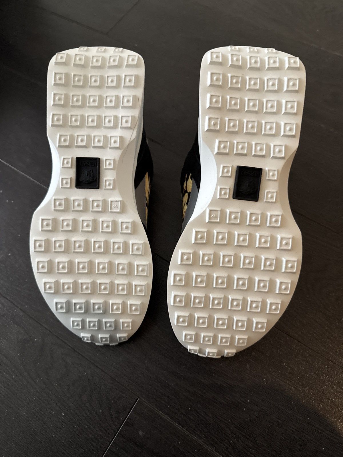 Versace Brand New Black/Gold Versace Sneakers Size 43 Size US 10.5 / EU 43-44 - 5 Thumbnail