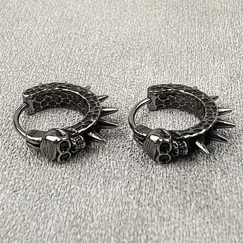 Other Black Skull Rivet Earrings Size ONE SIZE - 1 Thumbnail