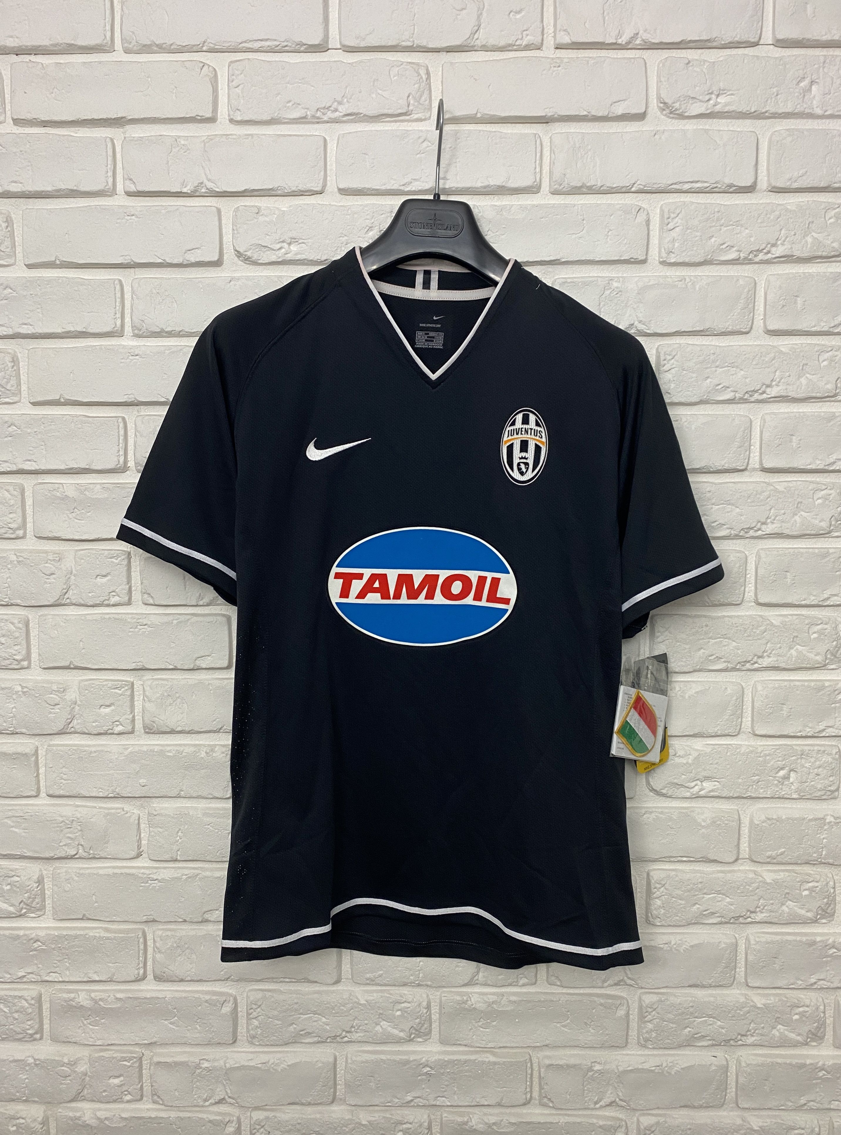 Nike BNWT Juventus FC 2006 2007 Away Football Shirt Soccer Size S Size US S / EU 44-46 / 1 - 1 Thumbnail