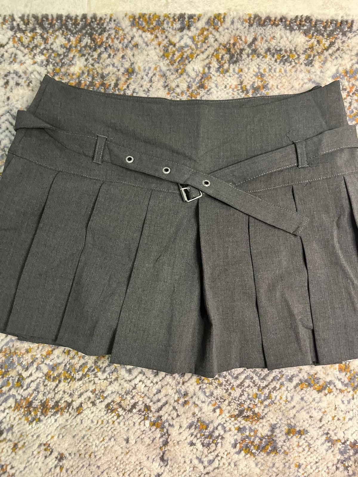 Zara Grey pleated mini skirt Size 30" / US 8 / IT 44 - 2 Thumbnail