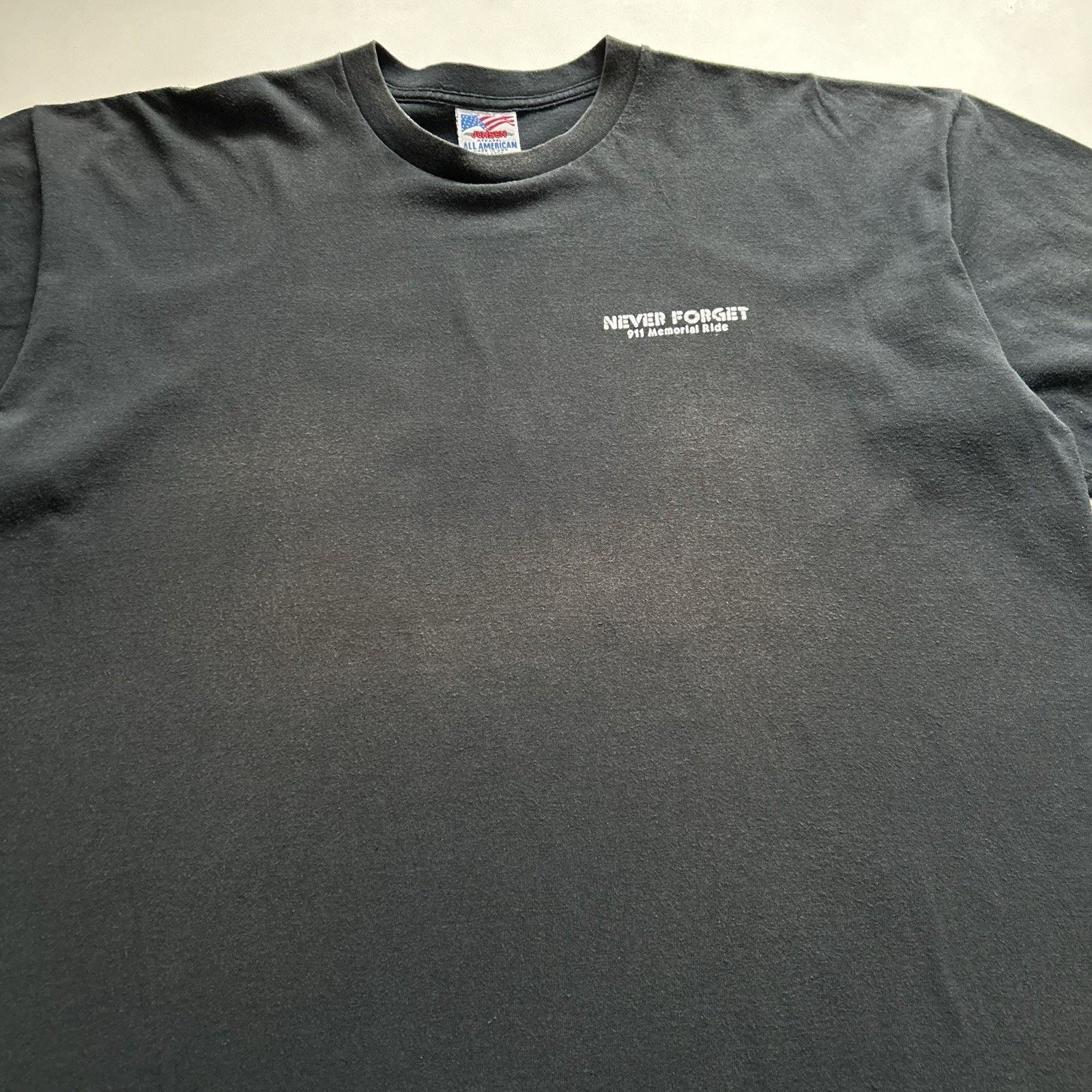 Vintage Vintage 2001 New York City 9/11 T Shirt 2XL Twin Towers NYC Size US XXL / EU 58 / 5 - 8 Thumbnail