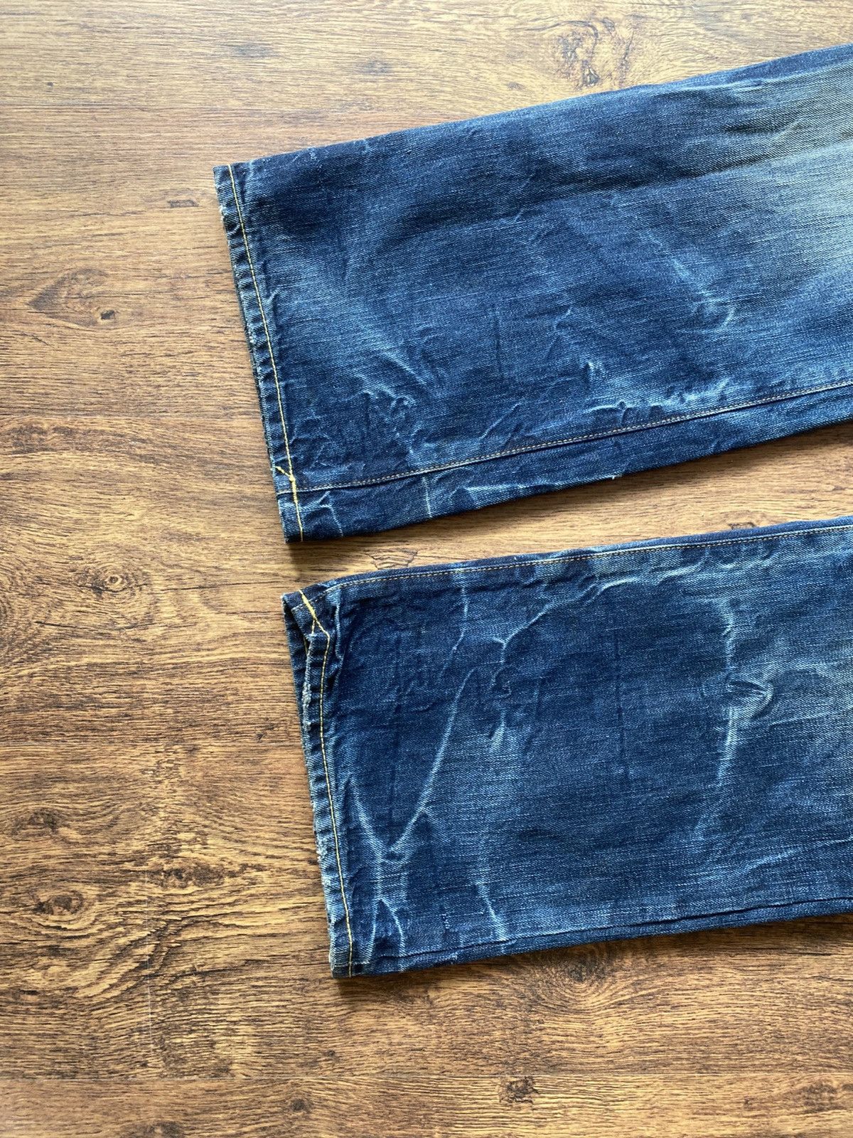 Armani × Vintage Armani Jeans Red Wash Limited Edition Italy Selvage denim Size US 32 / EU 48 - 22 Thumbnail