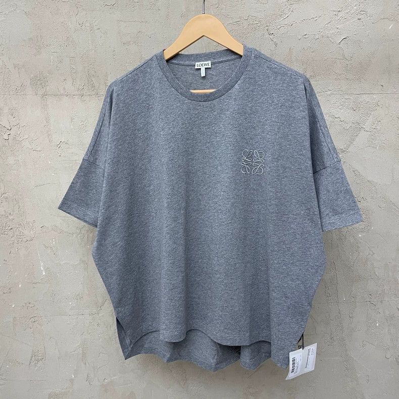 Loewe LOEWE Gray embroidered small Logo short sleeve T-shirt Size M / US 6-8 / IT 42-44 - 1 Thumbnail