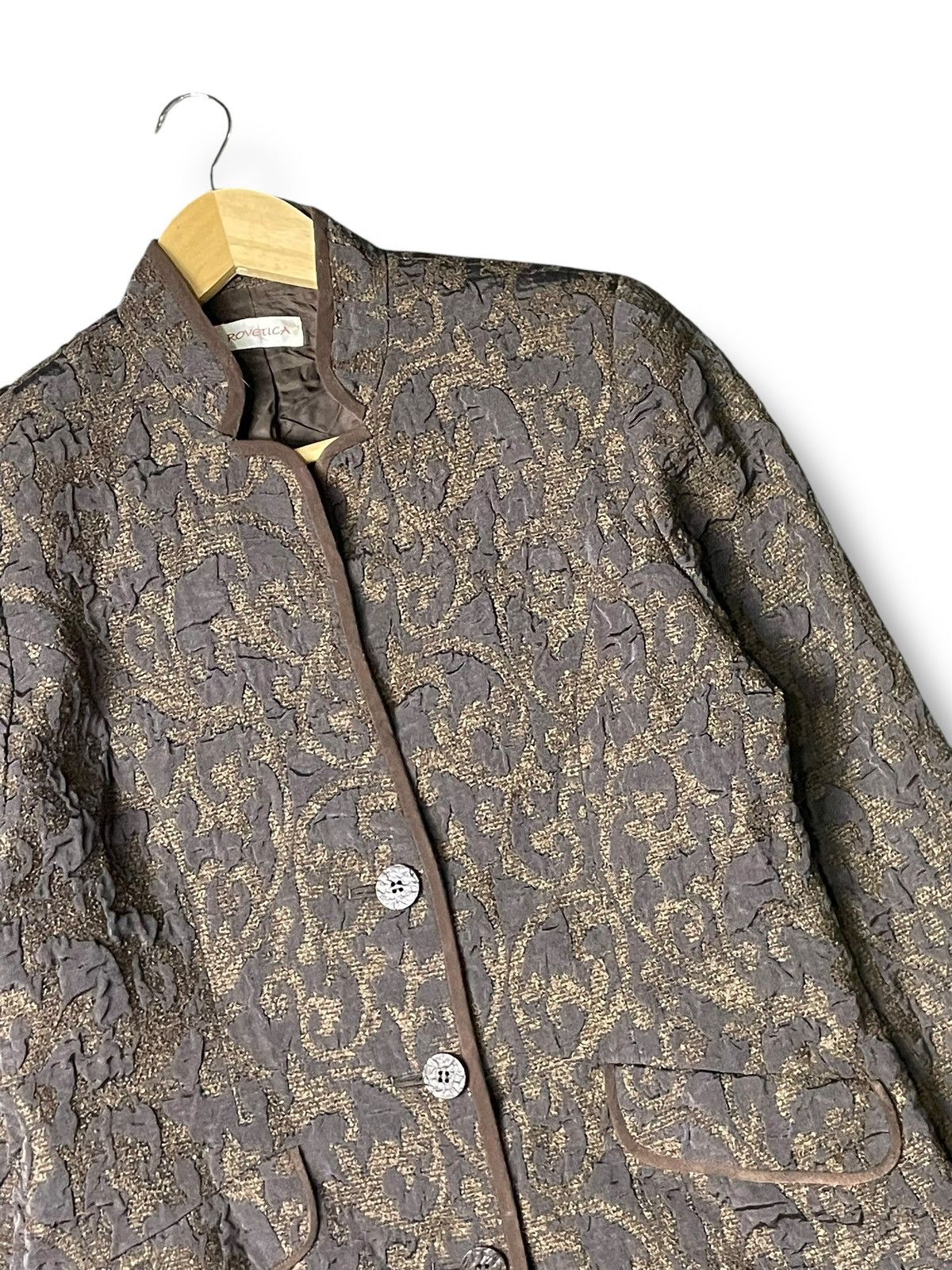 Japanese Brand × Vintage Rovetica Flower Embossed Jacket (70) Size US XXS / EU 40 - 2 Thumbnail