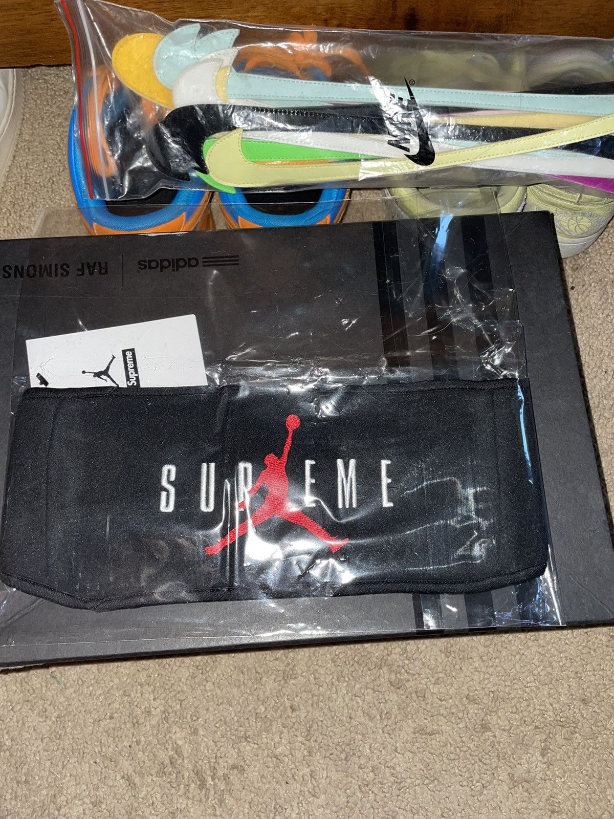 Supreme - Supreme®/Jordan® Headband Jordan Brand × Nike × Supreme Jordan 5 Supreme Hang Tag