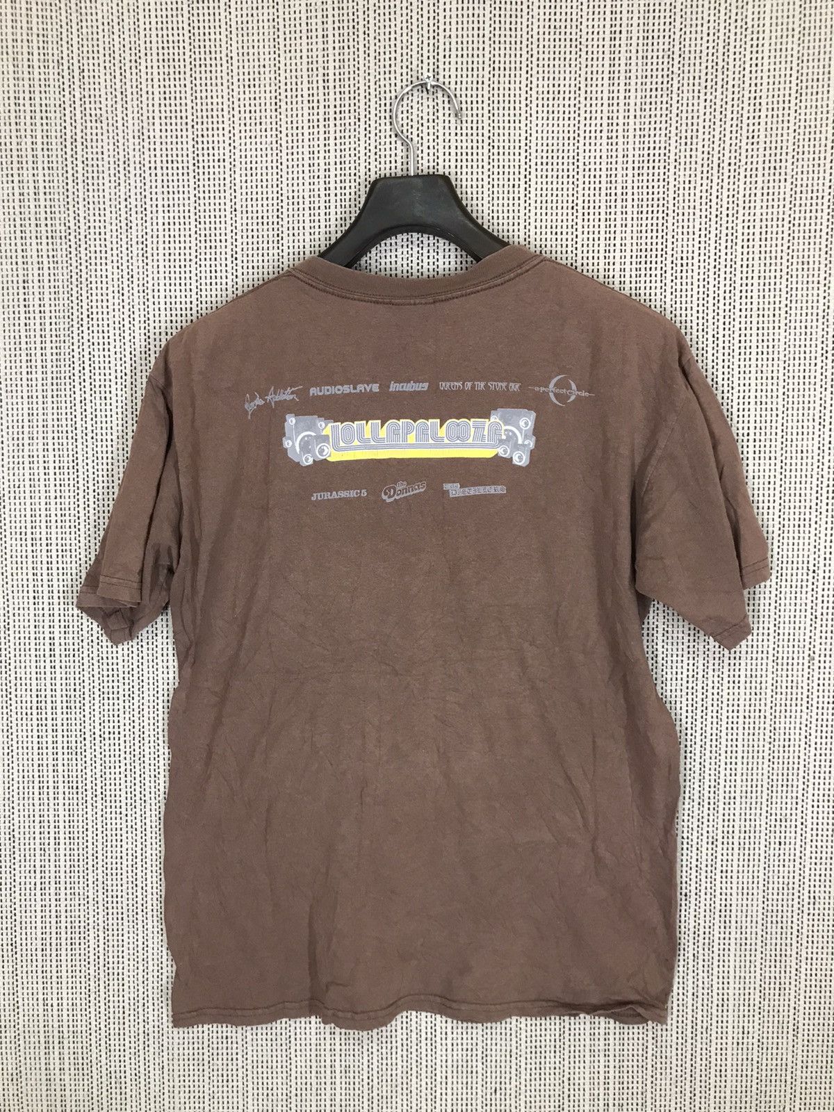 Band Tees 🔥CRAZY VINTAGE Y2K LOLLAPALOOZA TOUR TSHIRT Size US M / EU 48-50 / 2 - 5 Thumbnail