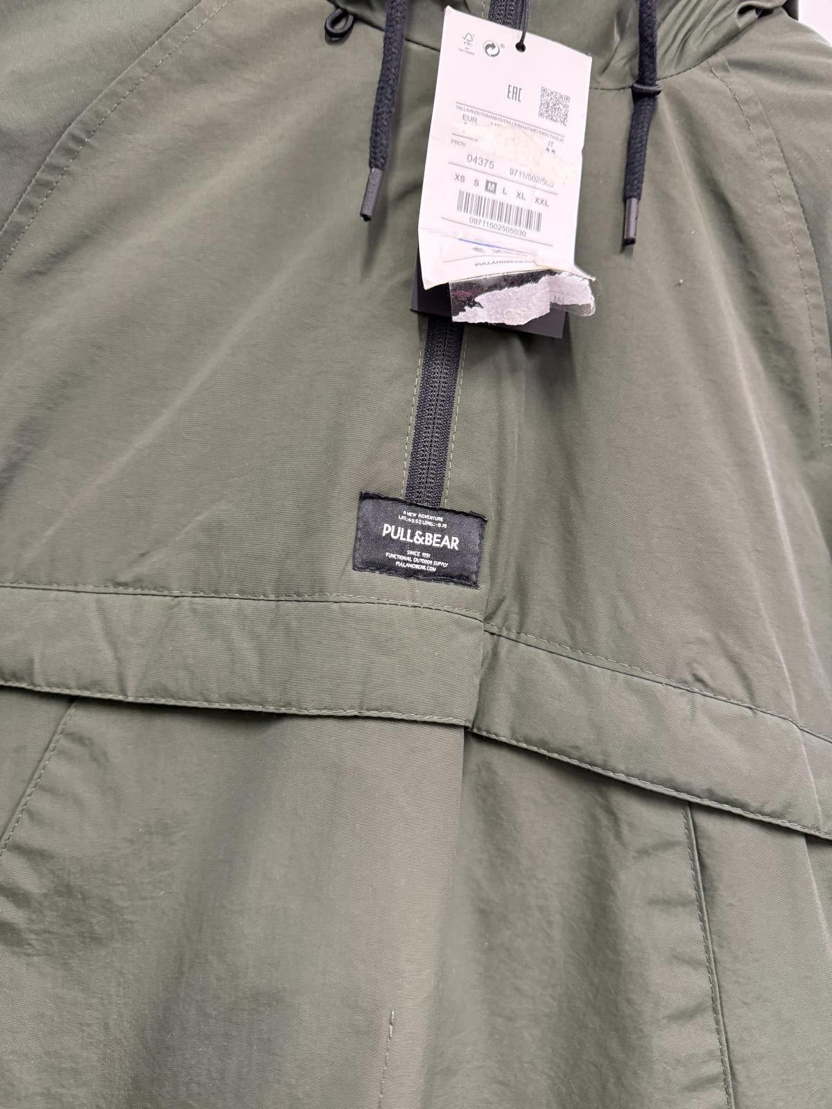 Pull & Bear Pull & Bear Olive Green Hooded Windbreaker Jacket Size US M / EU 48-50 / 2 - 3 Thumbnail